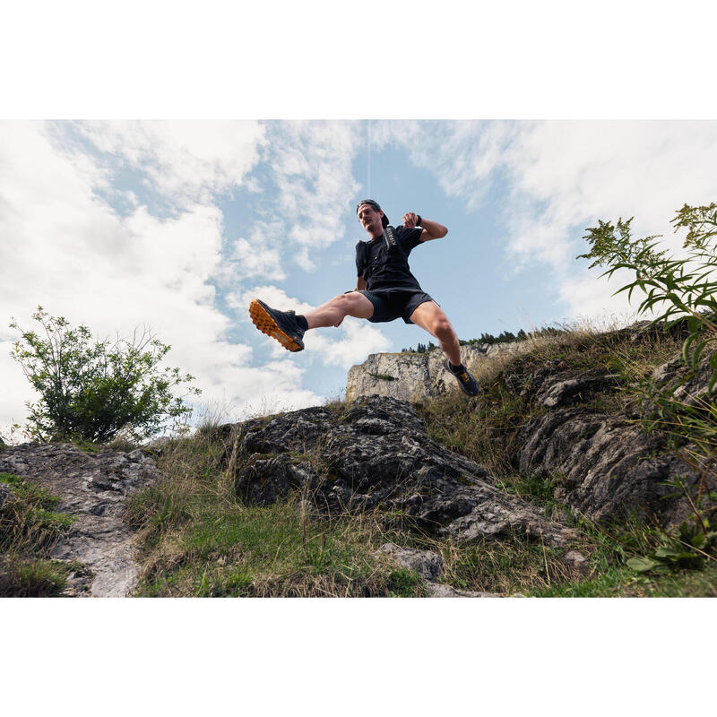 MEN'S TRAIL RUNNING BAGGY SHORTS - DARK GREY