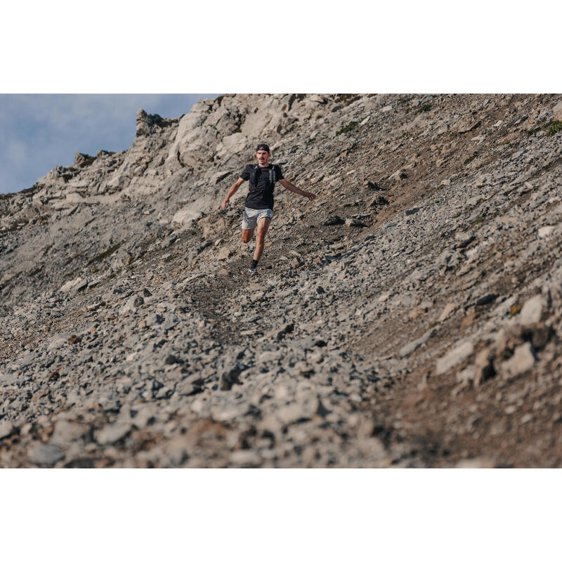 Pantalón corto de trail running Hombre - KIPRUN Run 900 Ultra Gris perla 