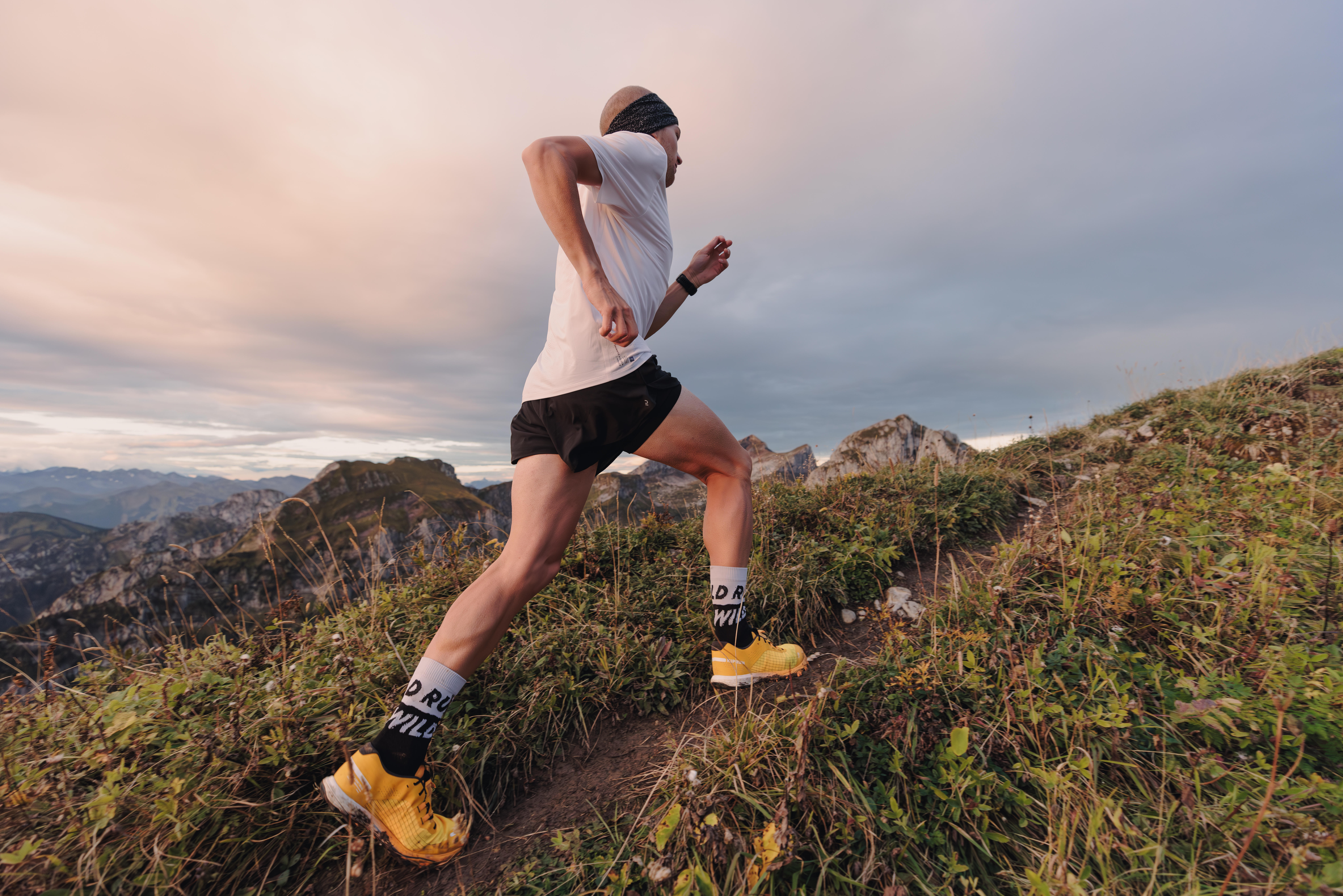 Men’s Running Shorts Split - Run 500 - KIPRUN