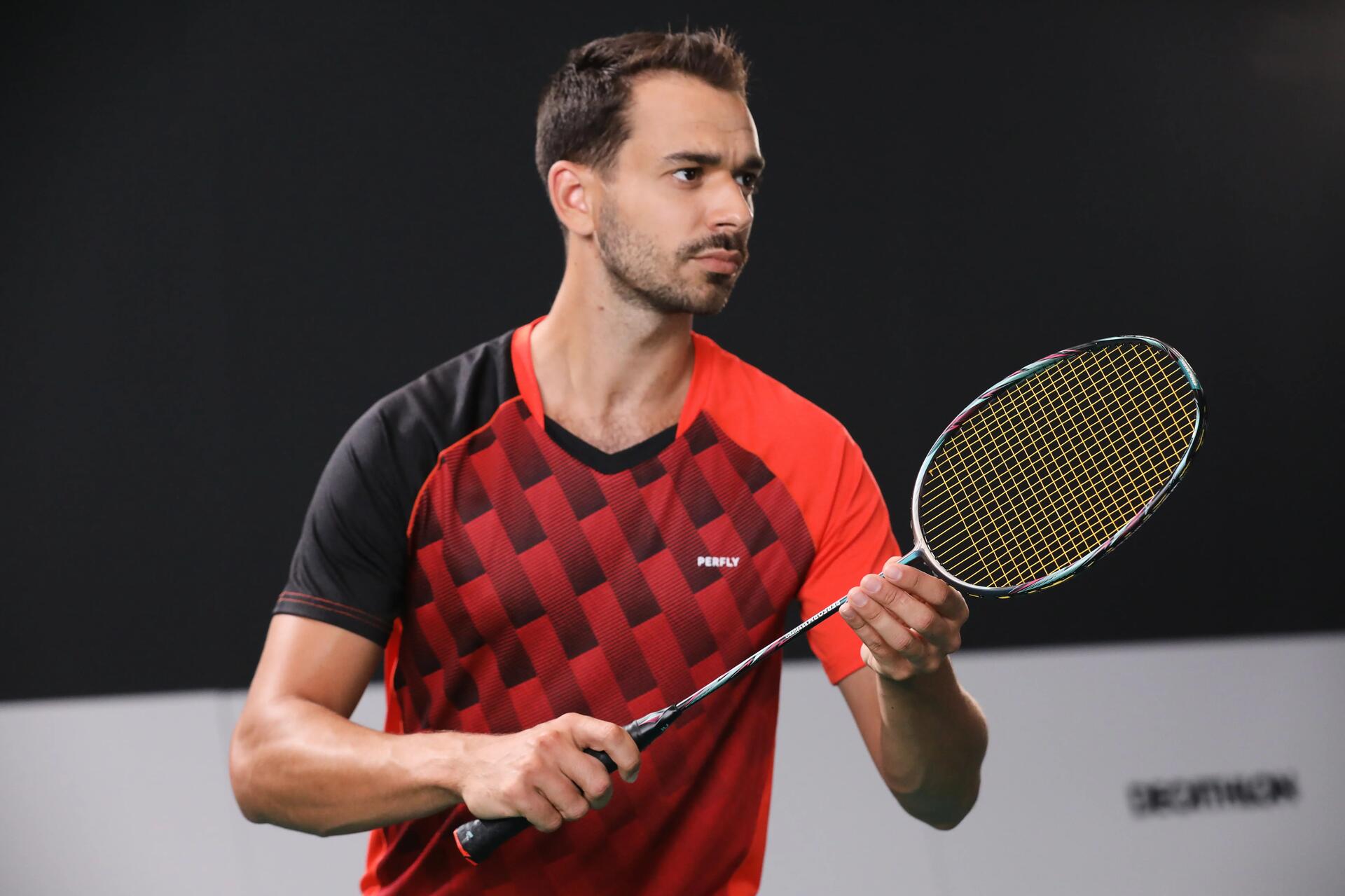 DESCOPERĂ BADMINTONUL