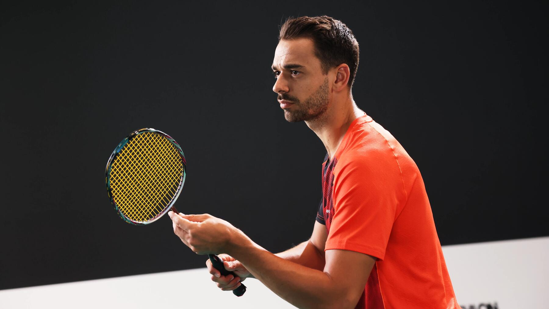 DESCOPERĂ BADMINTONUL