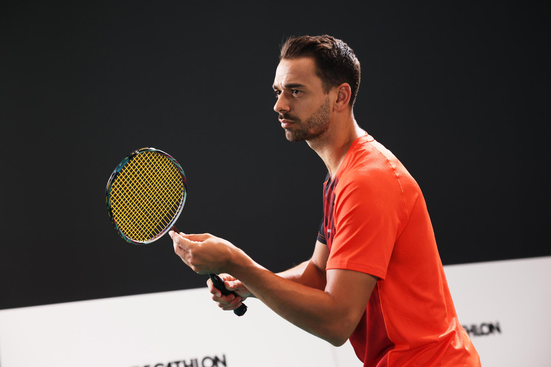 CUM SĂ ÎȚI ALEGI GRIPUL DE BADMINTON