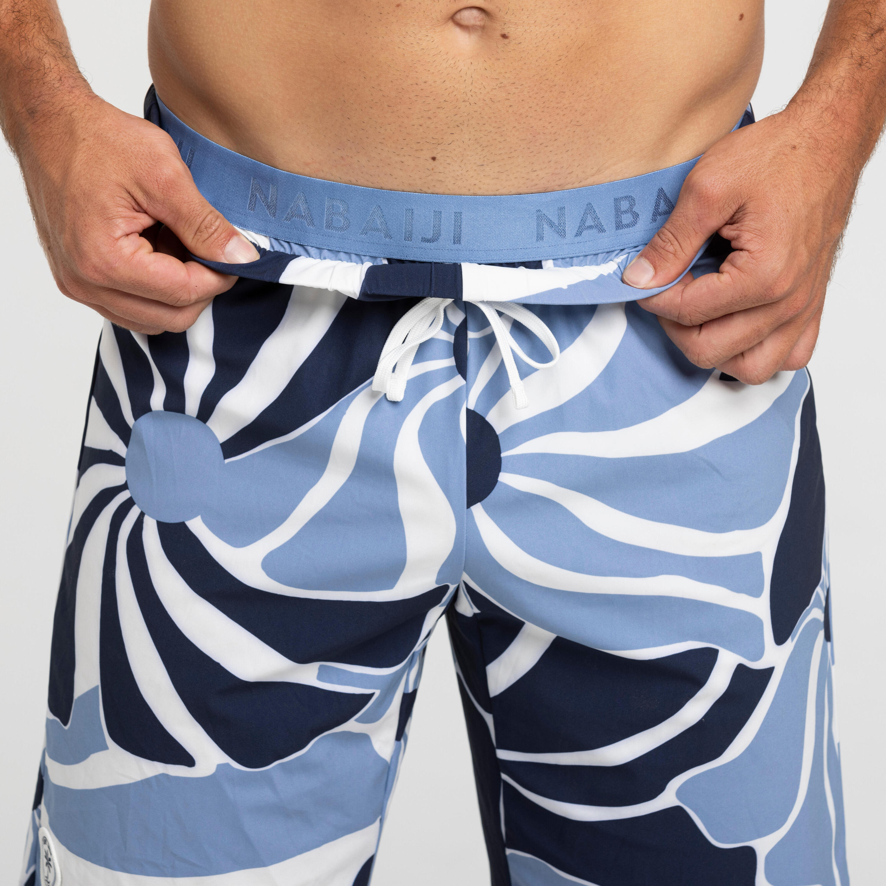 MEN’S LONG SWIM SHORTS 100 FLO BLUE 5/6