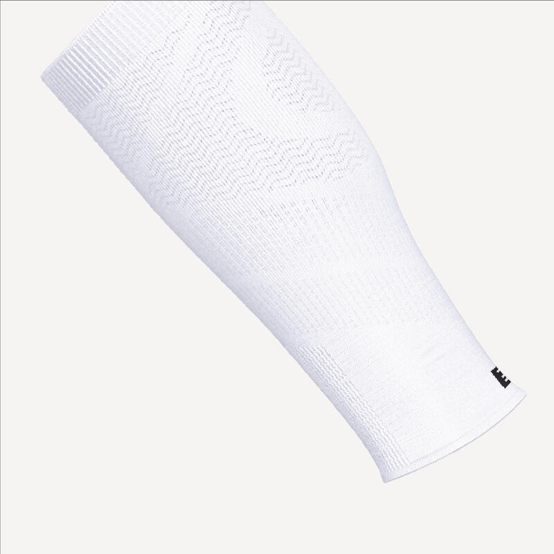 Manchons de compression running KIPRUN 900 blancs