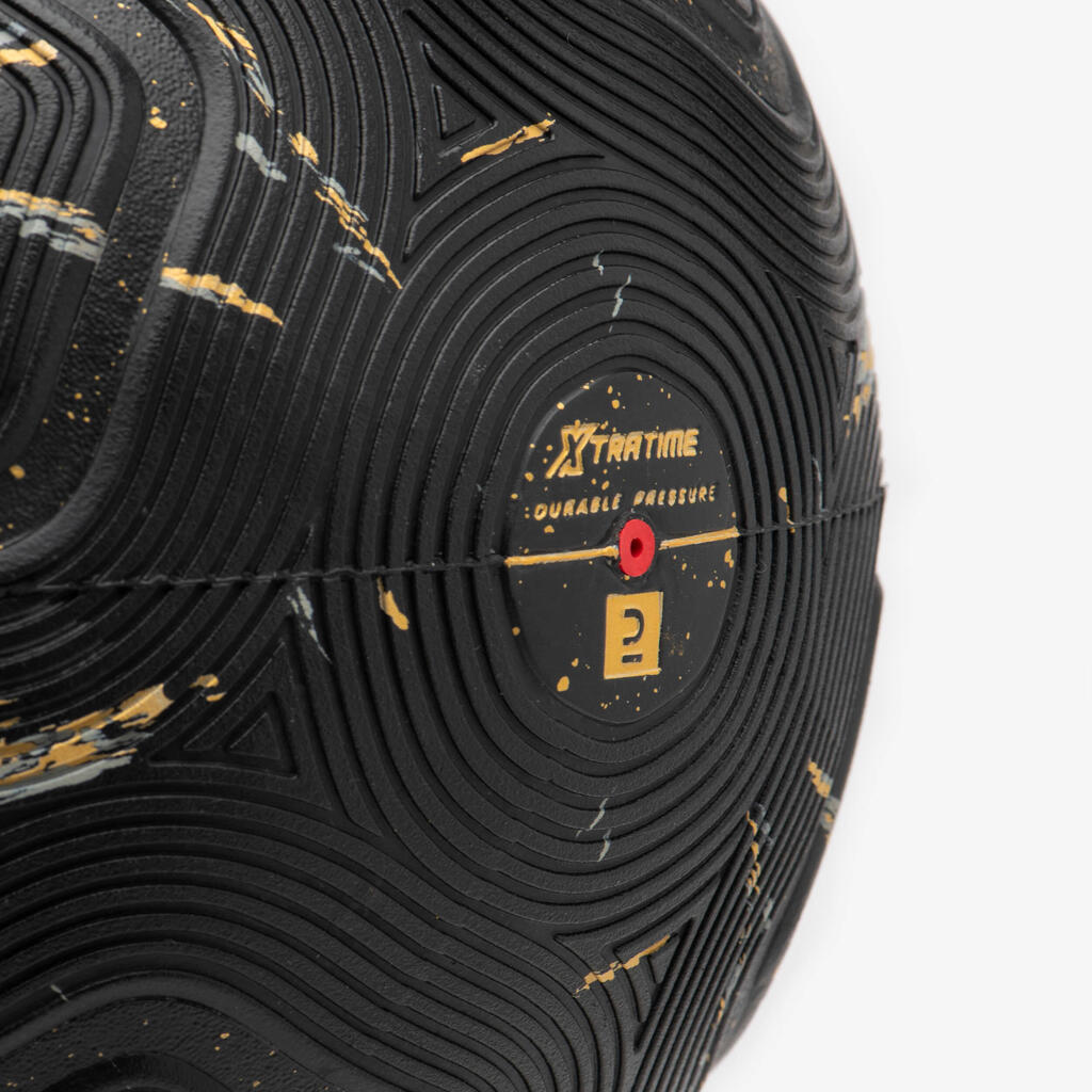 Balón de básquetbol amarillo y negro talla 7 Resist 900