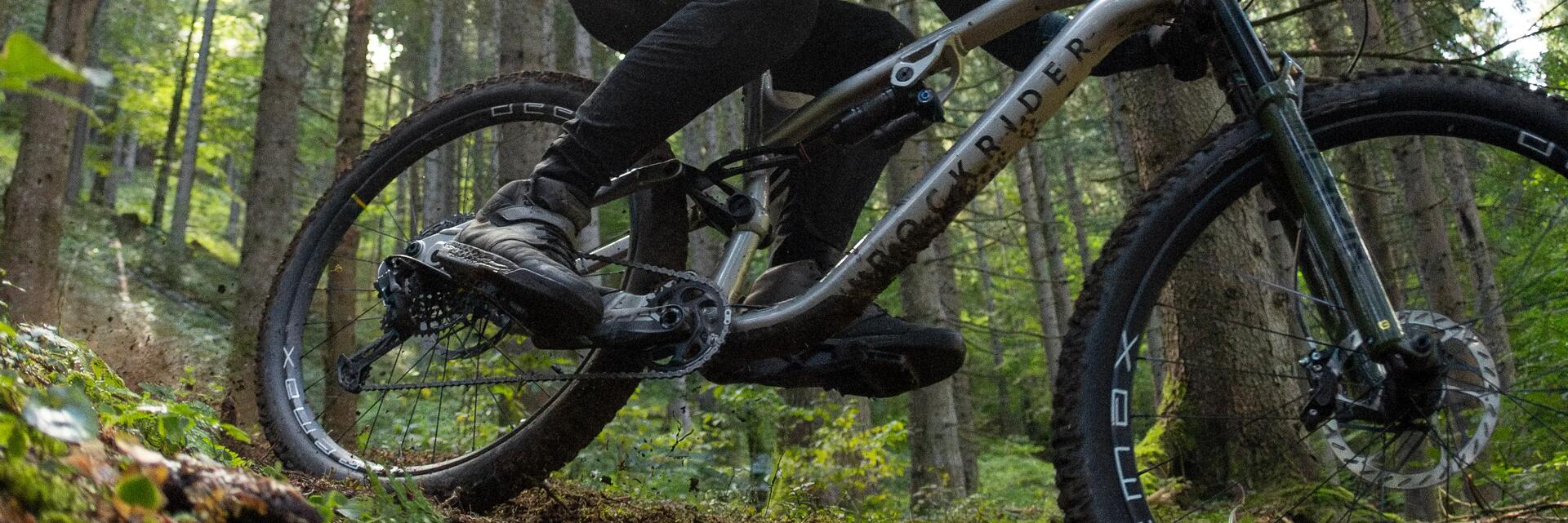 VTT : Pédales plates ou pédales automatiques ?