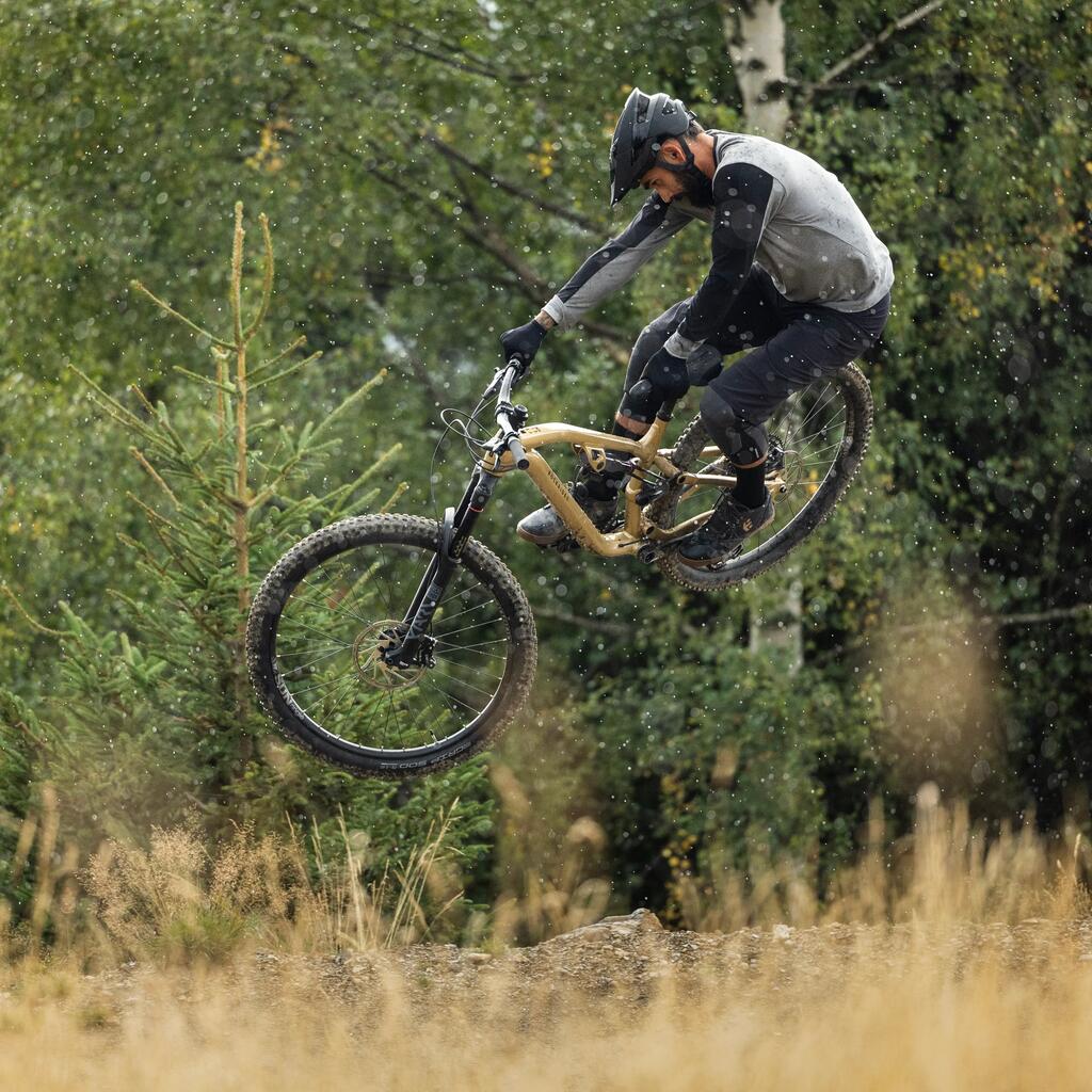 MTB bicikli