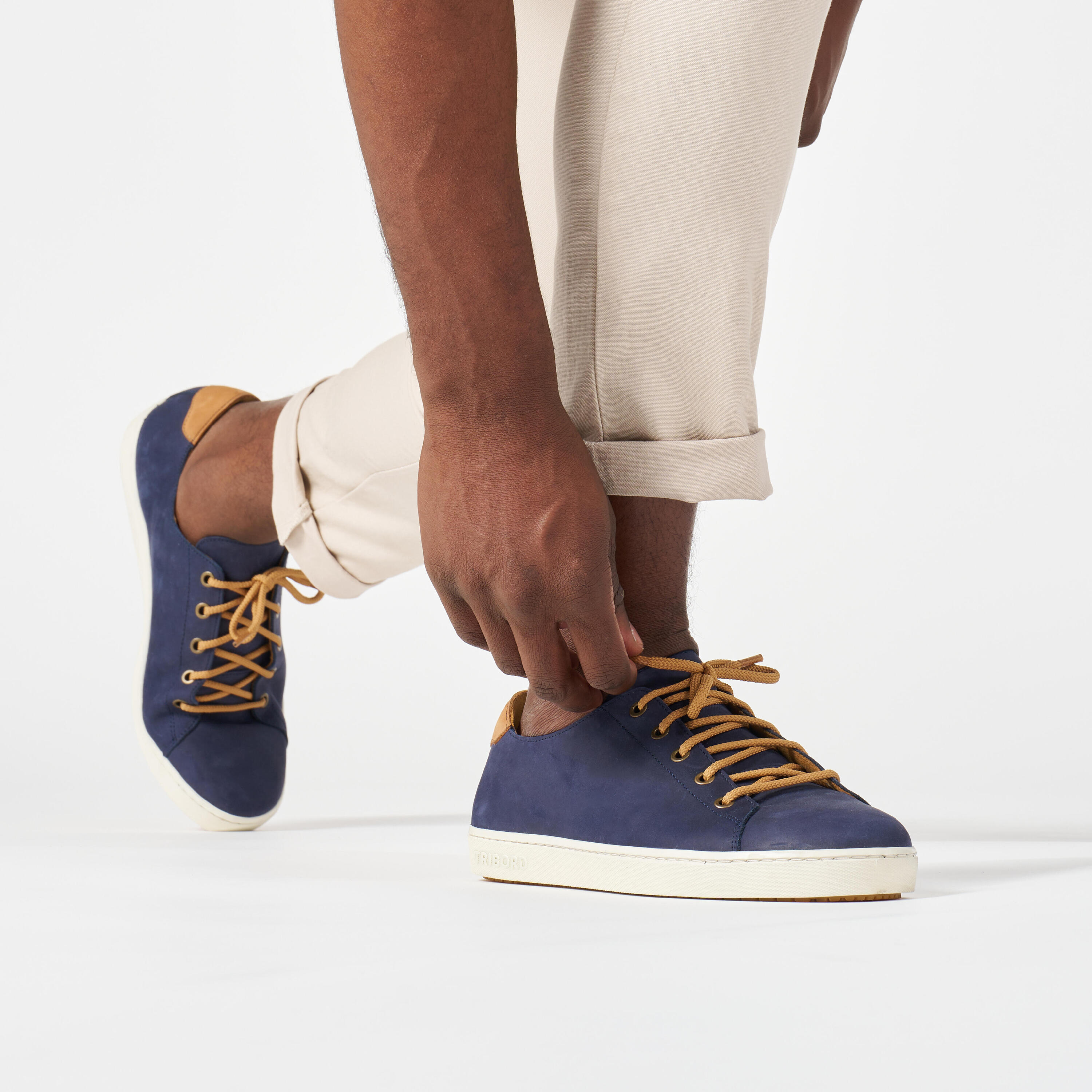 Sapato de Vela Homem Couro 500 low azul 5/10