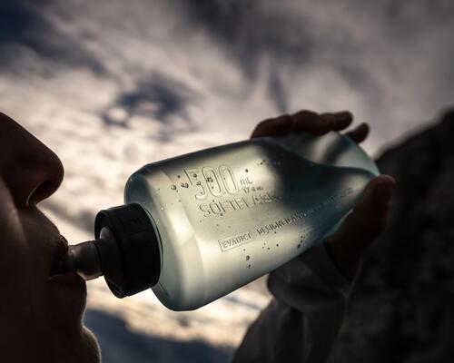 Sporthydratatie: water, elektrolyten of sportdrank?