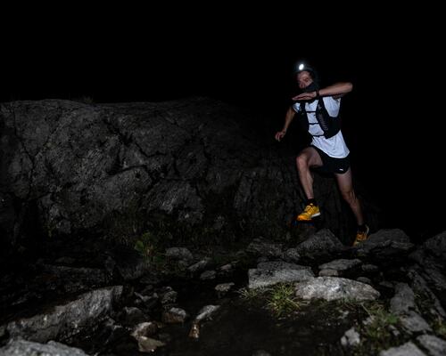 Trail et éclairage : Préparez-vous à courir de nuit
