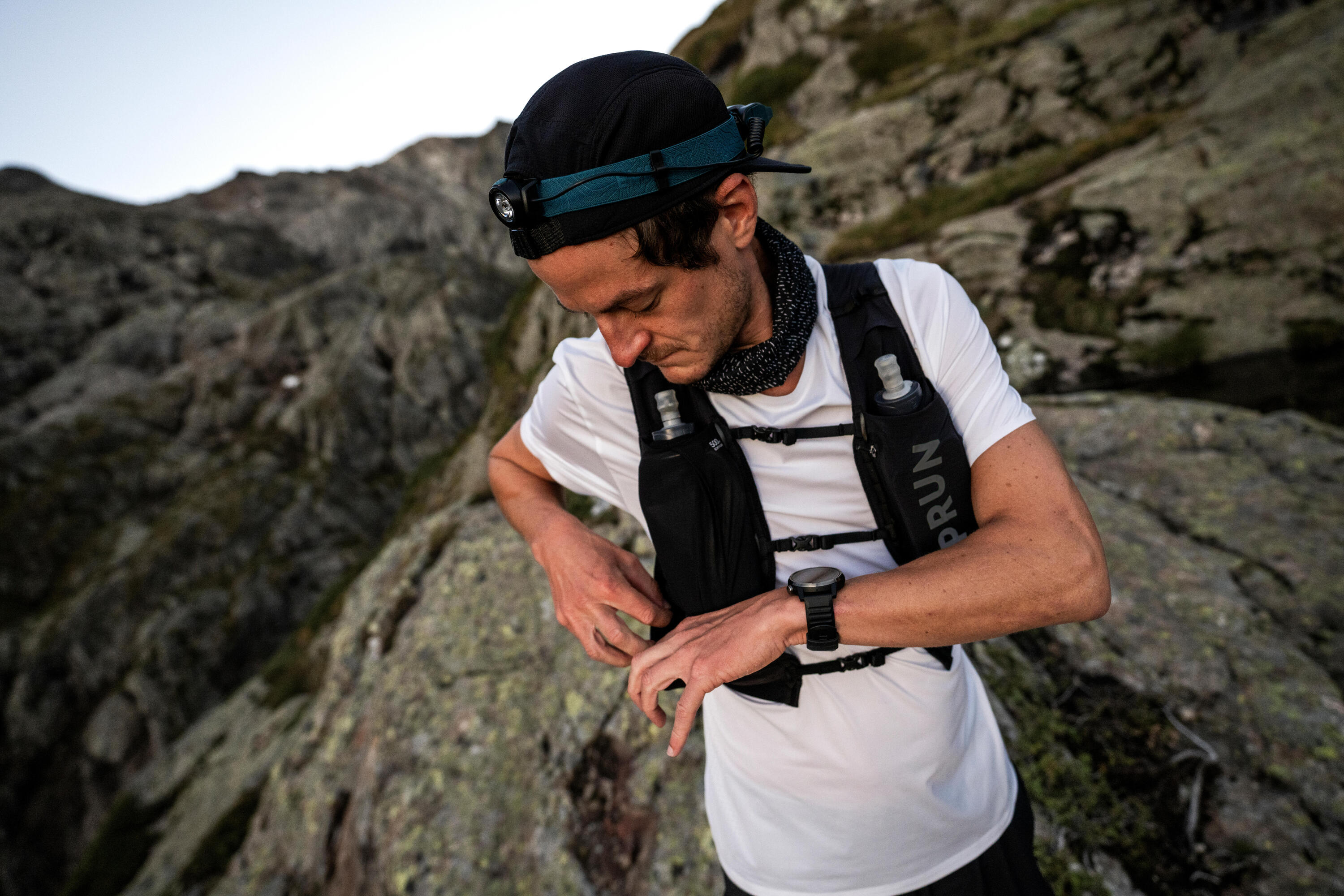 Lampe frontale de course sur sentier 250 lumens, Ontrail 11/14