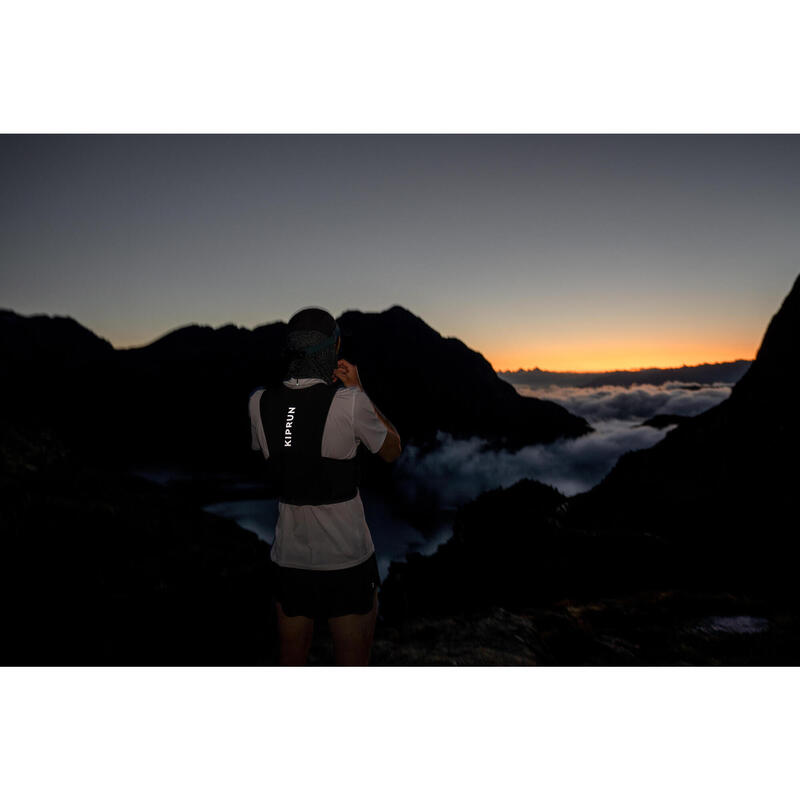 Lanternă Frontală Alergare Trail Running ONTRAIL 250 Lumeni Evadict 