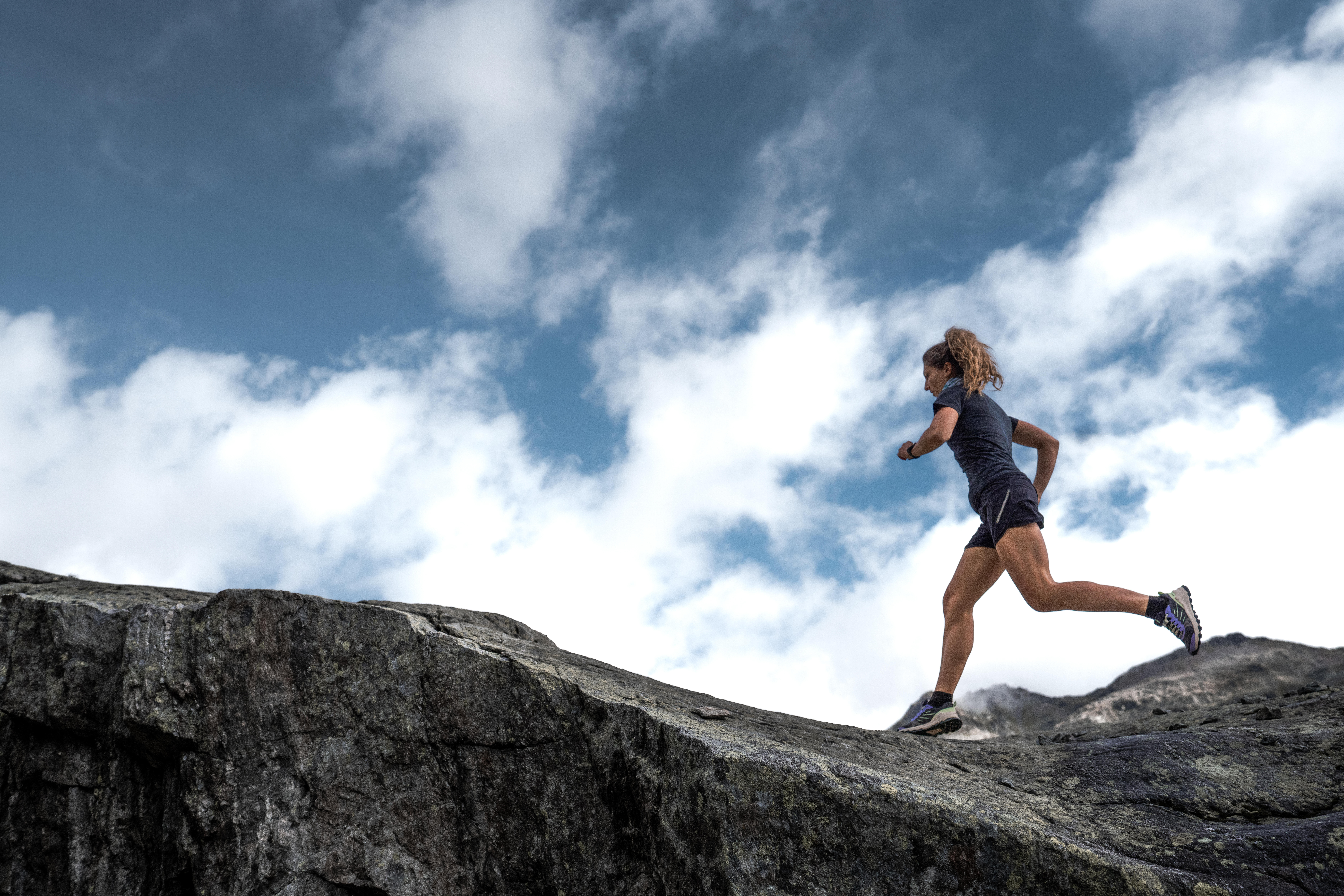 T-shirt de course à coupe ajustée femme – Run 500 Confort - KIPRUN