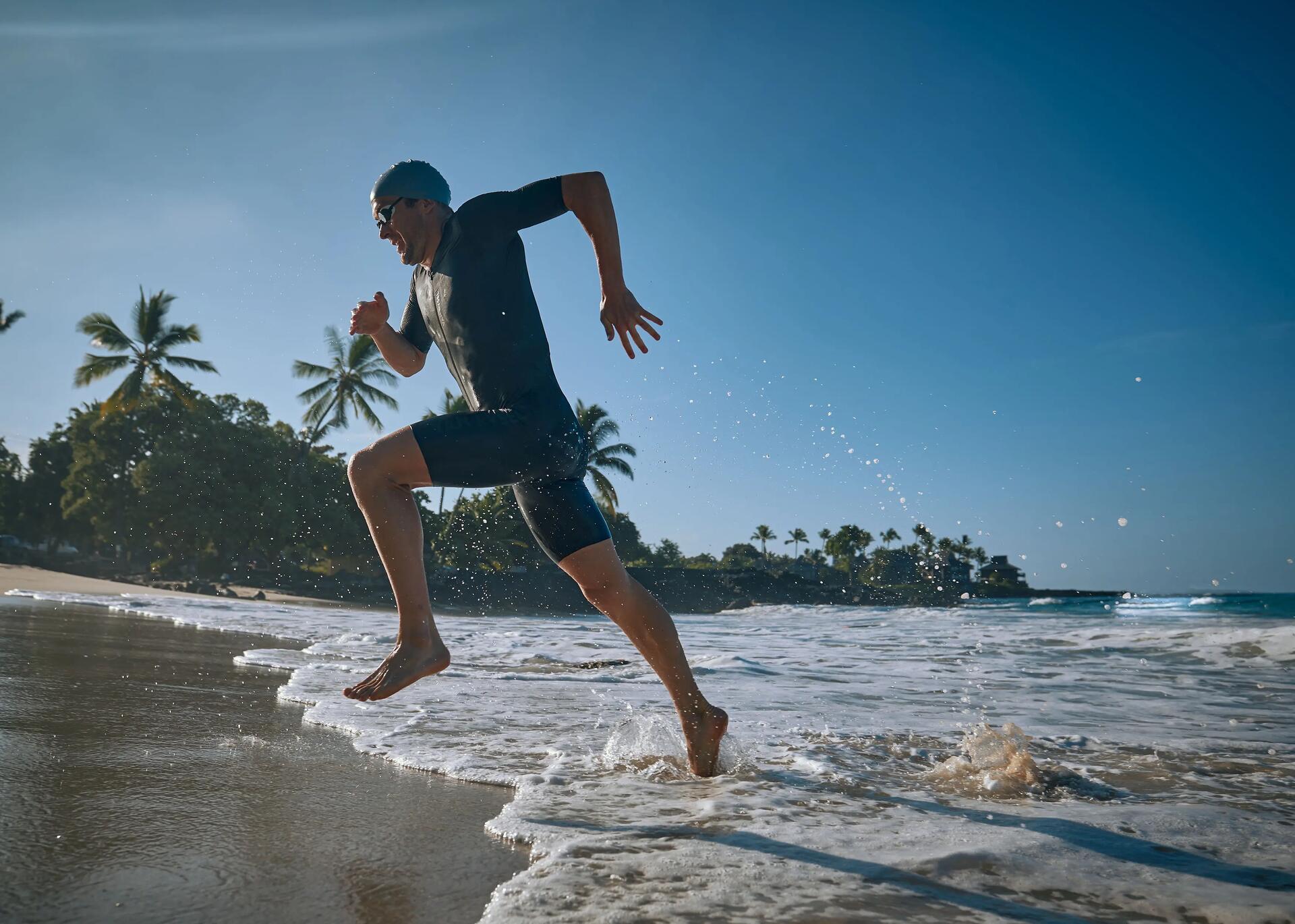 TRIATLON – CE ÎNSEAMNĂ ȘI CUM SE PRACTICĂ. AFLĂ CUM SE DESFĂȘOARĂ O CURSĂ ȘI DE CE AI NEVOIE PENTRU A PARTICIPA