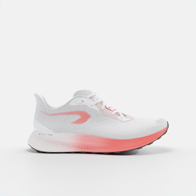 CHAUSSURE DE RUNNING FEMME KIPRUN KD500 3 BLANC ET CORAIL