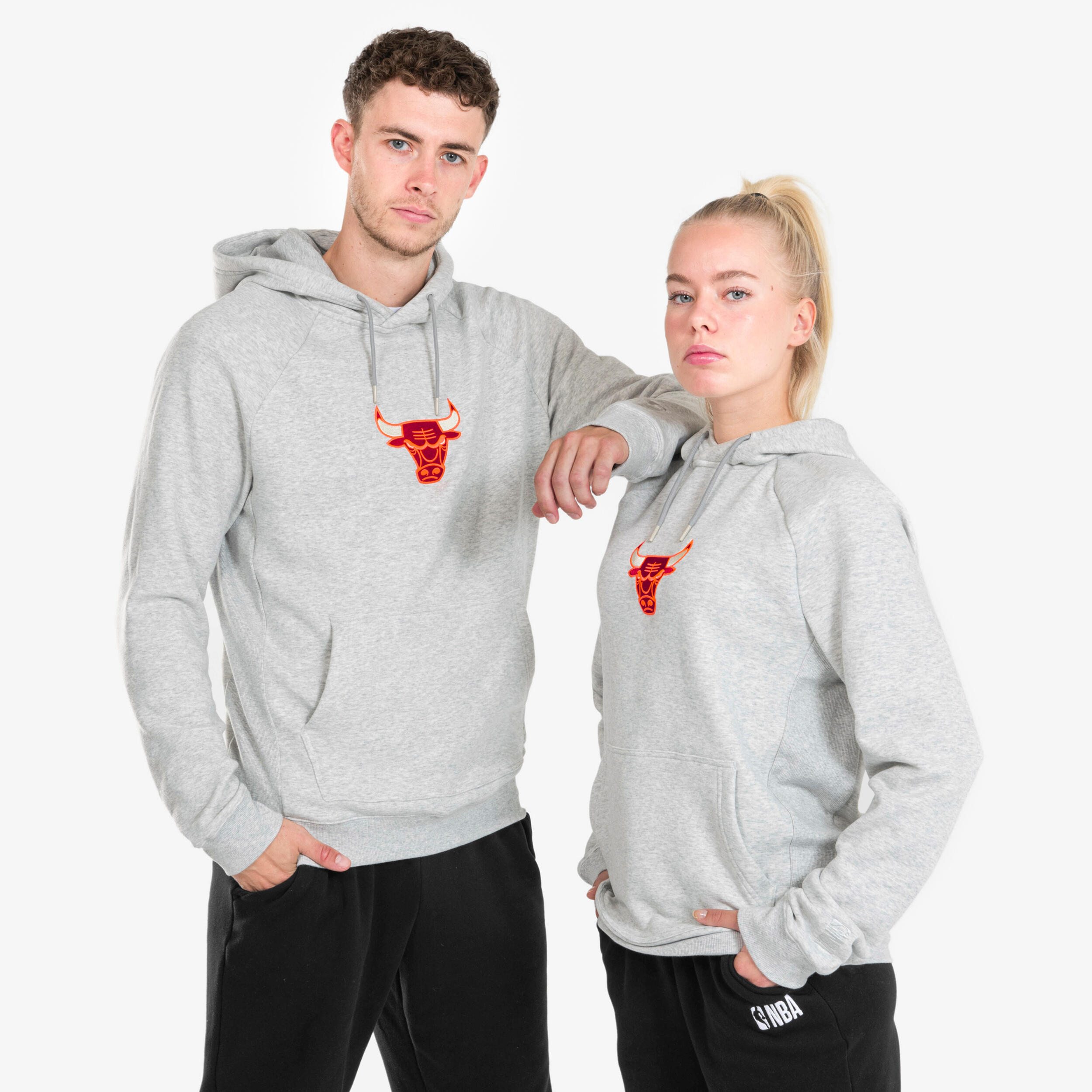 Tarmak - Sweat À Capuche Chicago Bulls Homme/femme - Hoodie 900 Nba Gris - Sweat-shirt - Basketball / Netball - Gris-multicolore-rouge - 36 Xs -