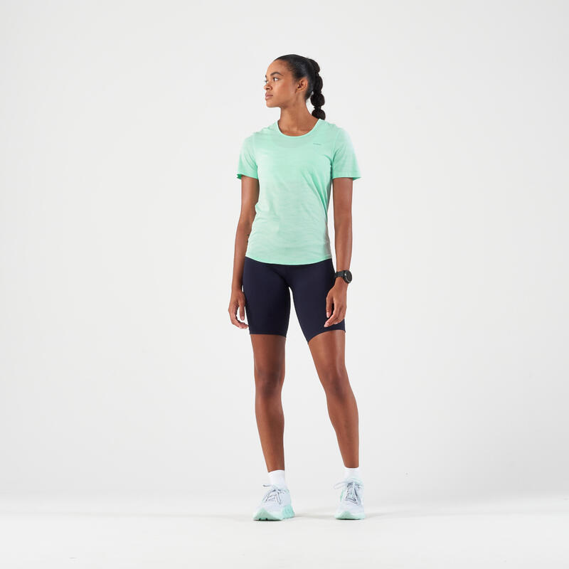 T-Shirt sem Costuras de Corrida e Trail Running Mulher Run 500 Confort Verde