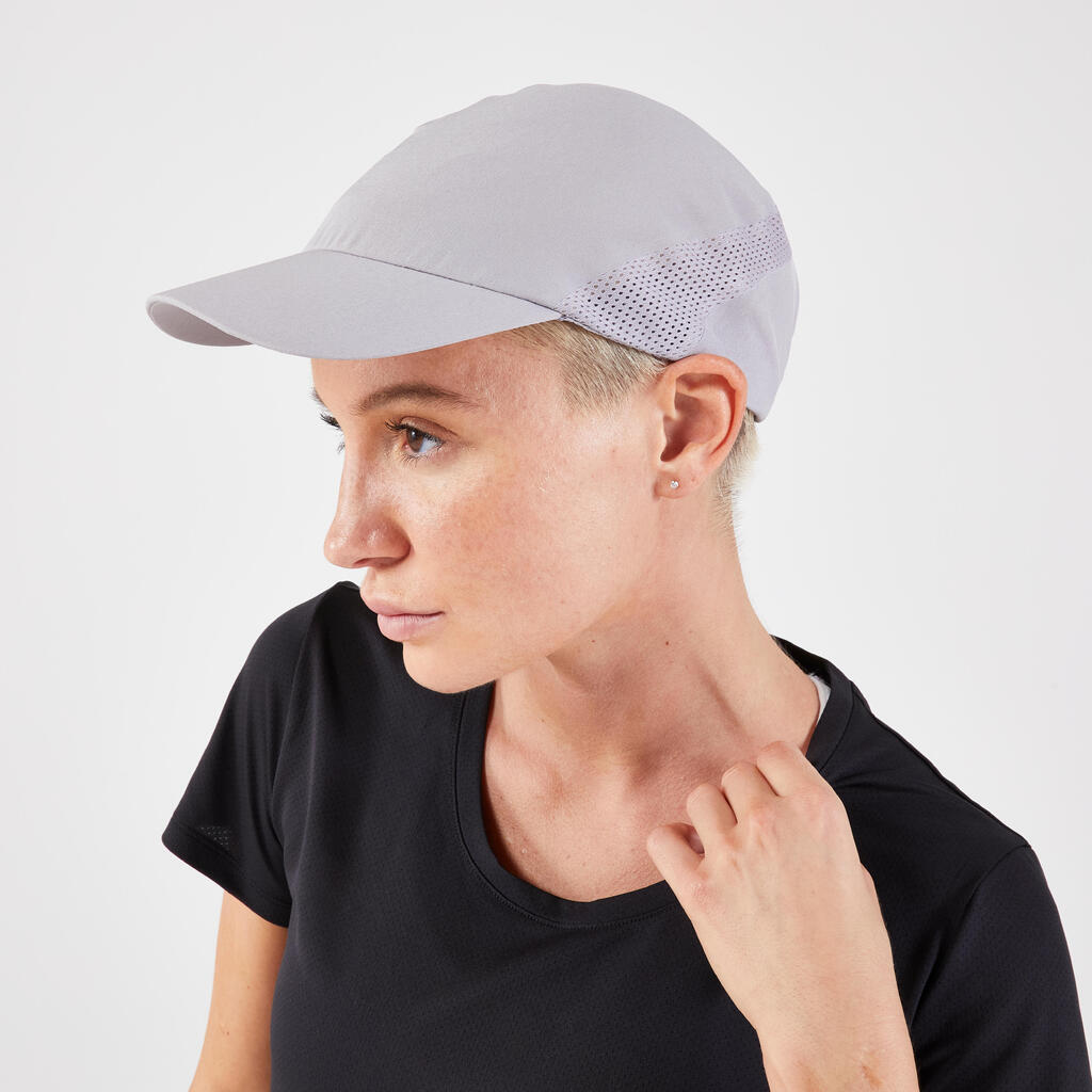 Gorra de running ajustable gris unisex KIPRUN