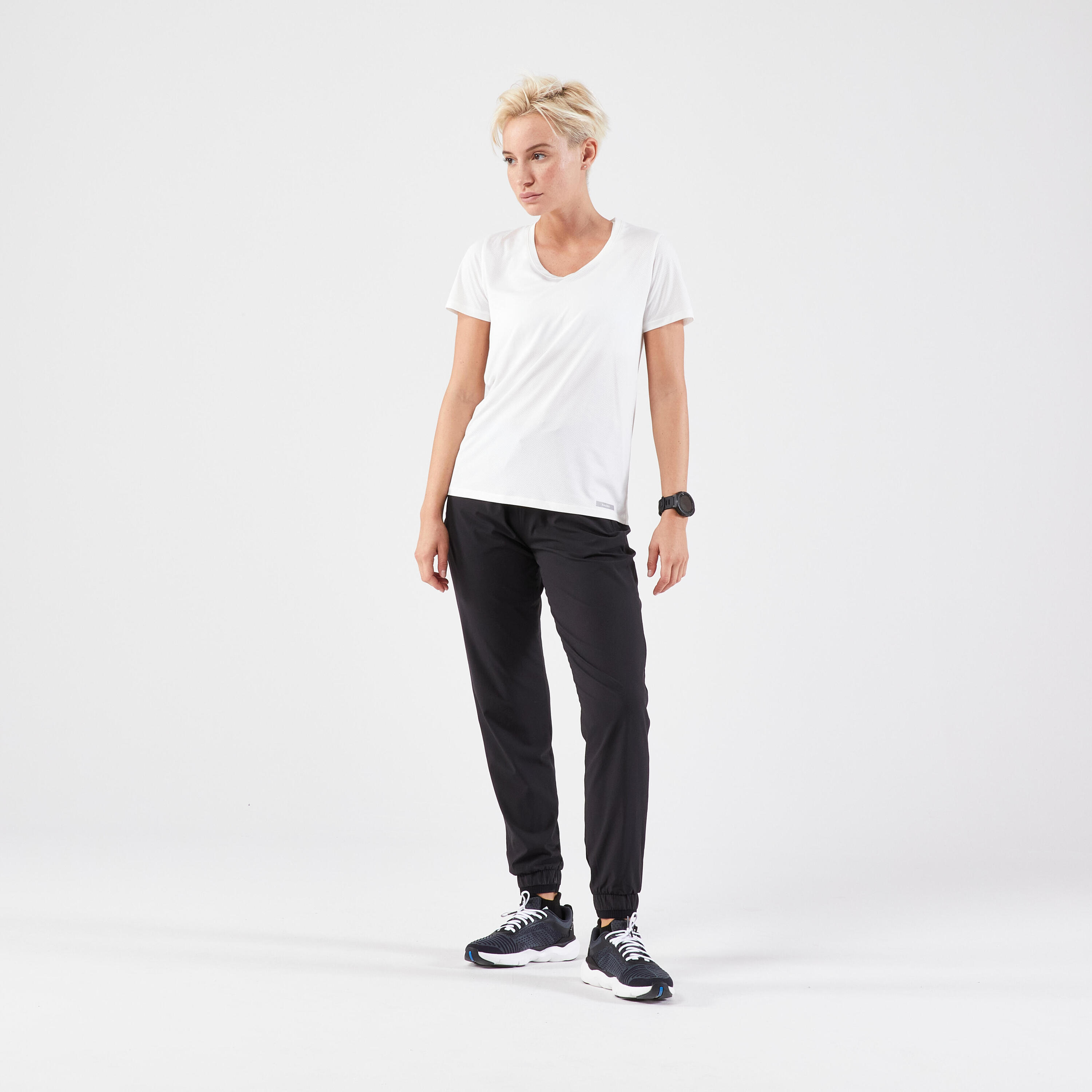 Pantaloni running donna RUN 500 DRY neri 8/34