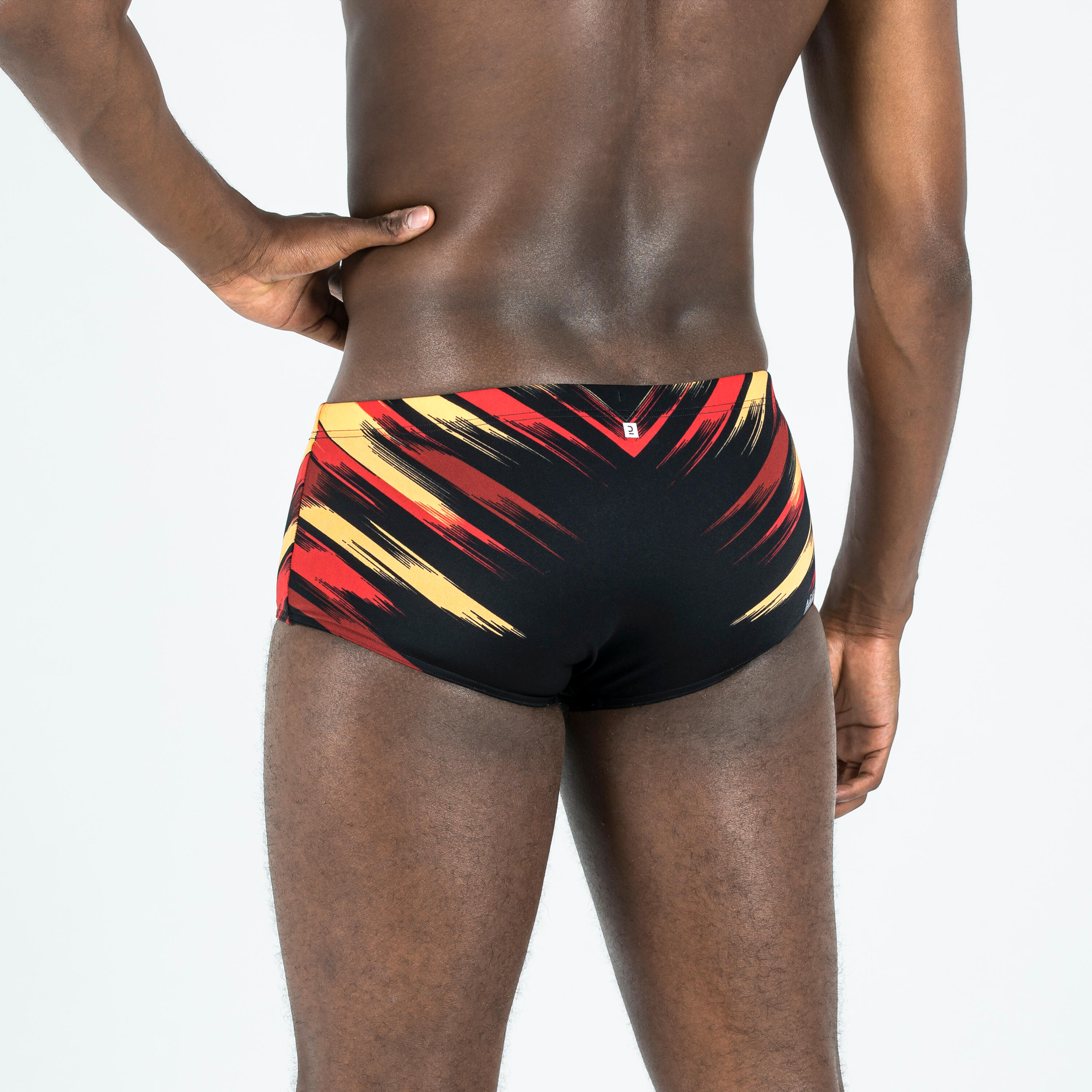 MEN'S SWIMMING SQUARE-CUT TRUNKS LARGE 900 BLACK BLAST RED 4/6