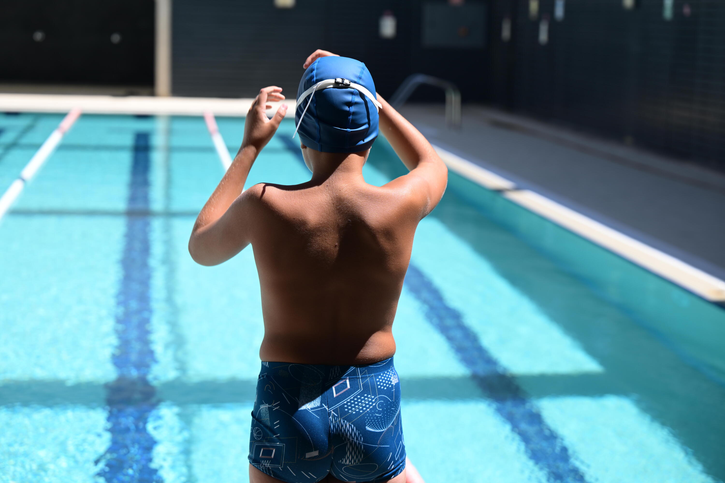 Bonnet de bain en maille enduite, taille M 8/10