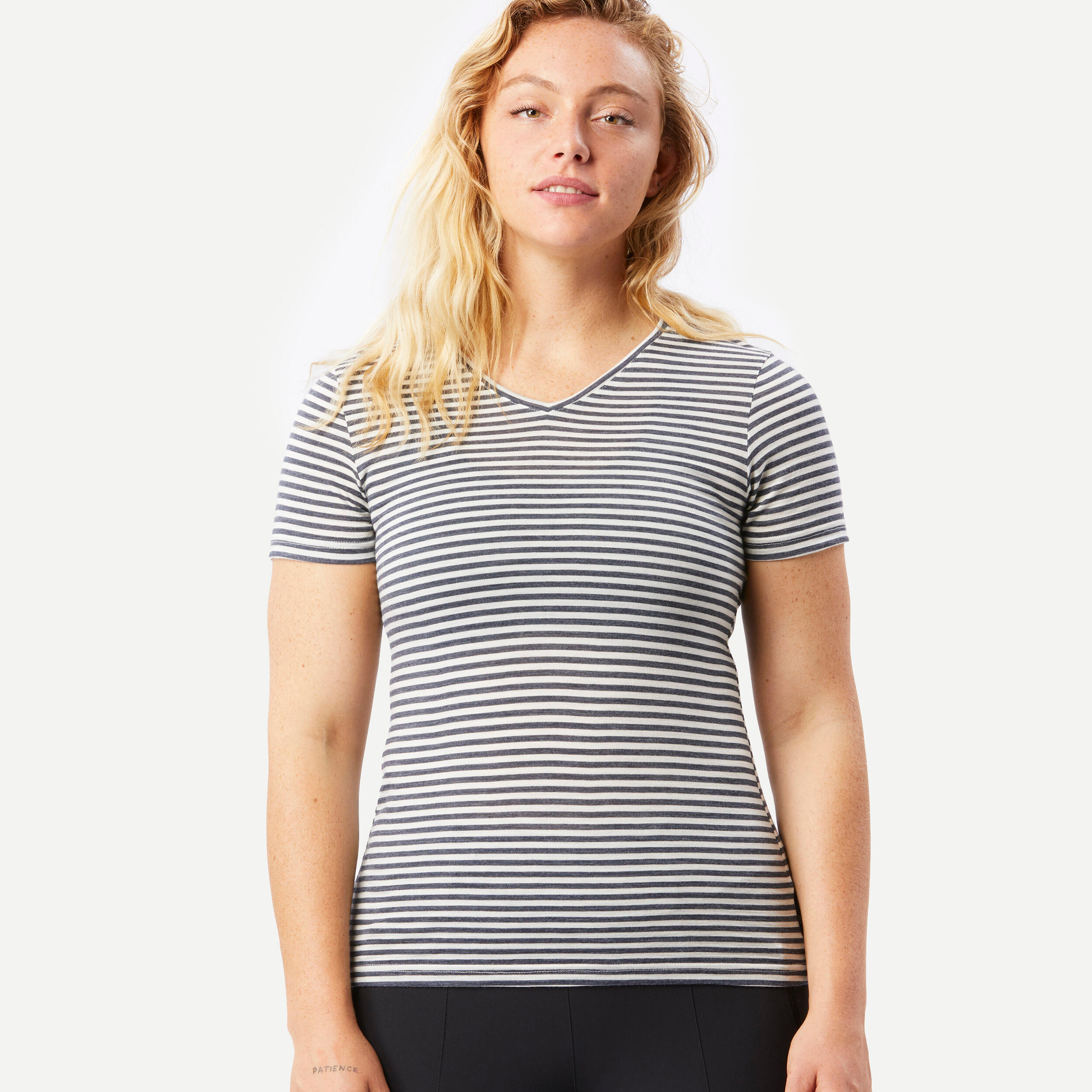 Women's Travel Trekking Merino Wool Short-Sleeved T-Shirt - TRAVEL 500 1/6