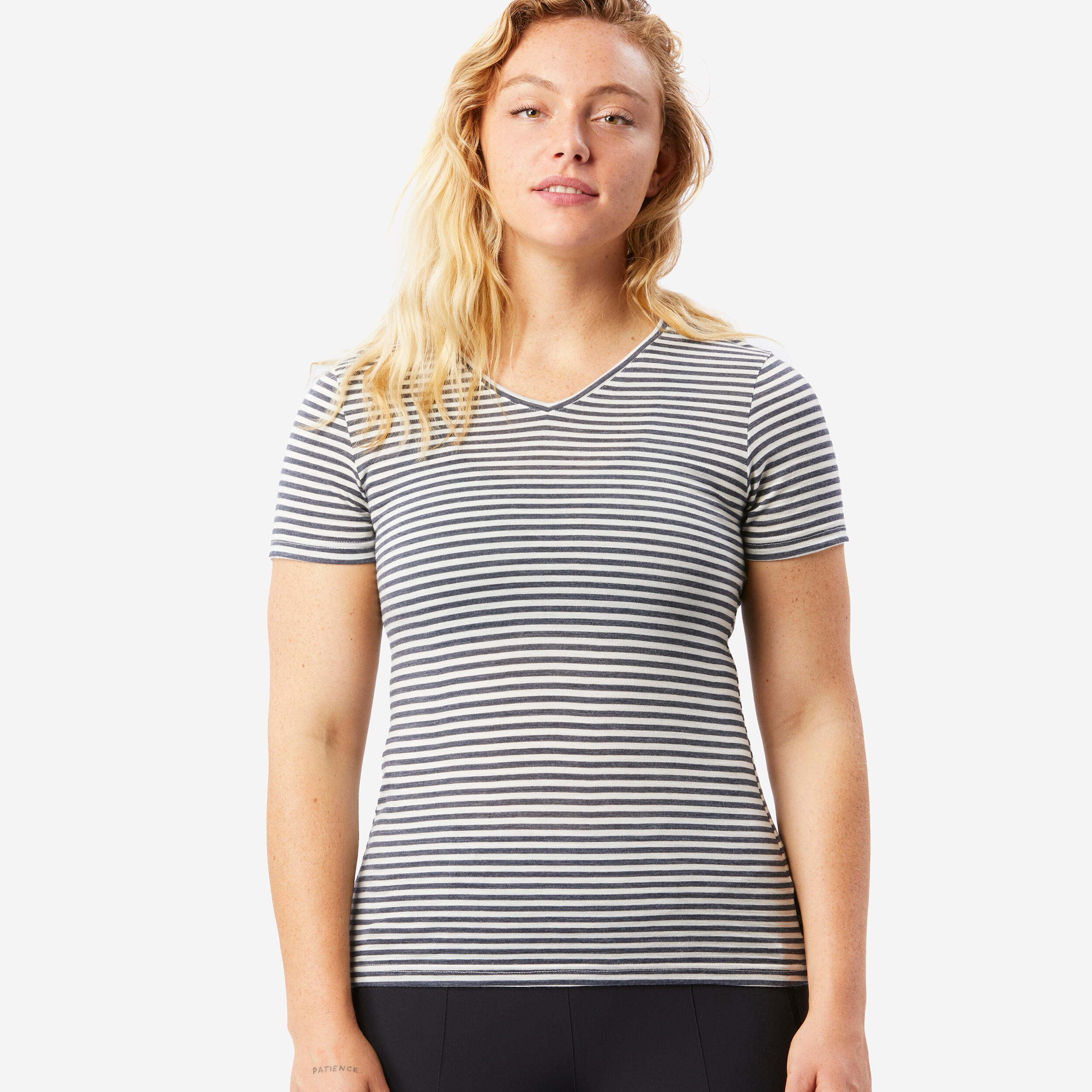 Forclaz - T-shirt De Trek Voyage Manches Courtes Laine Mérinos Femme - Travel 500 - T-shirt Manches Courtes - Randonnees Et Trekking Femme - Blanc-bleu - 38 S - Decathlon