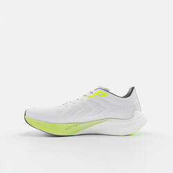 MEN'S KIPRUN KD900 LIGHT RUNNING SHOES - WHITE/YELLOW