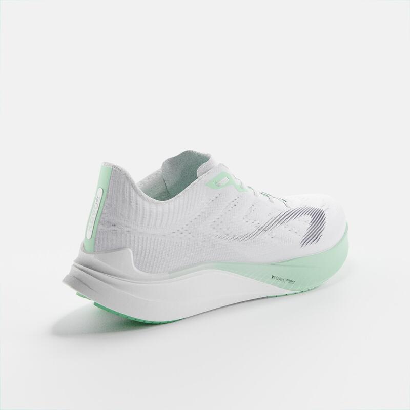 CHAUSSURE DE RUNNING FEMME KIPRUN KD900 LIGHT VERT BLANC