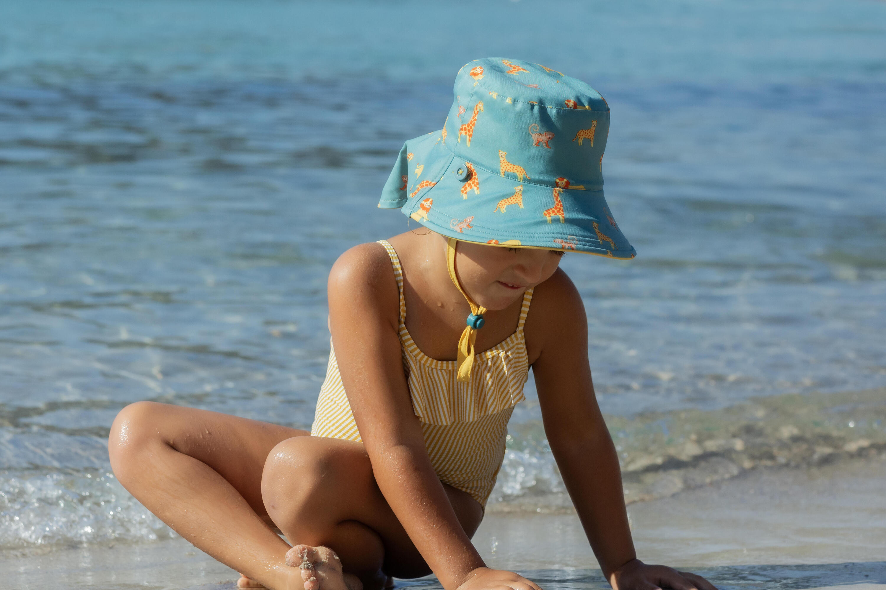 Maillot de bain bébé fille une pièce imprimé avec des volants 10/13
