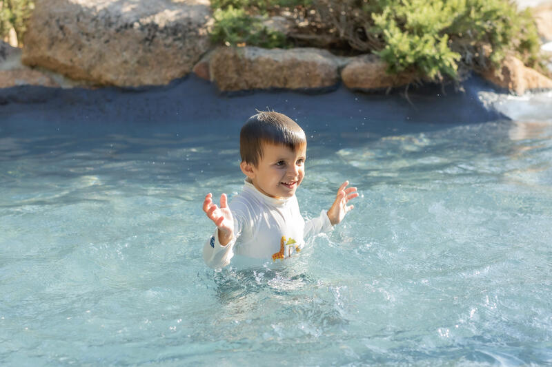 Wie wählt man das richtige UV-Schutz-T-Shirt für Kinder aus ?