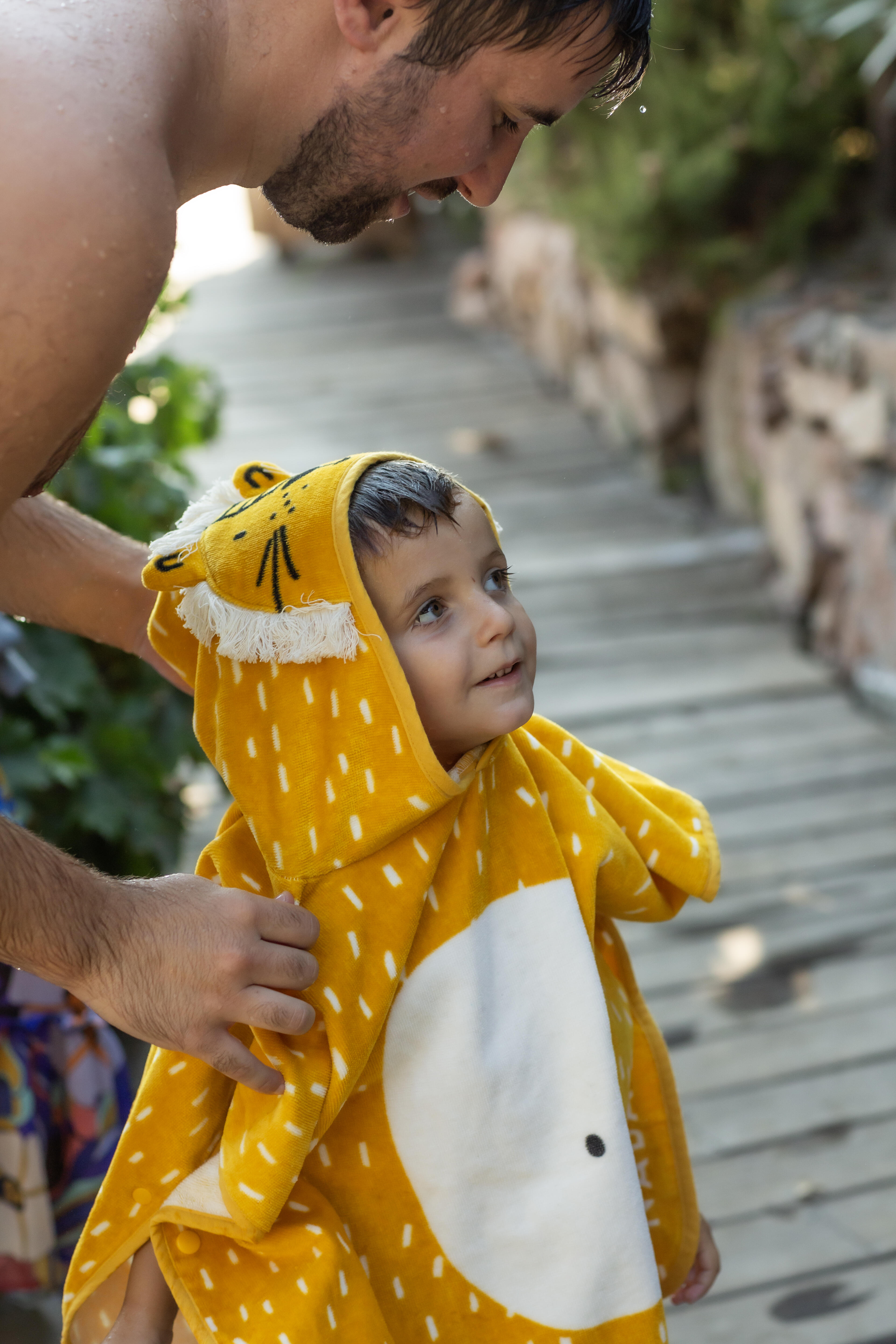 Babies’ Cotton Bath Poncho, Lion - DECATHLON