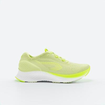 ZAPATILLAS RUNNING HOMBRE KIPRUN KS500 2 AMARILLO