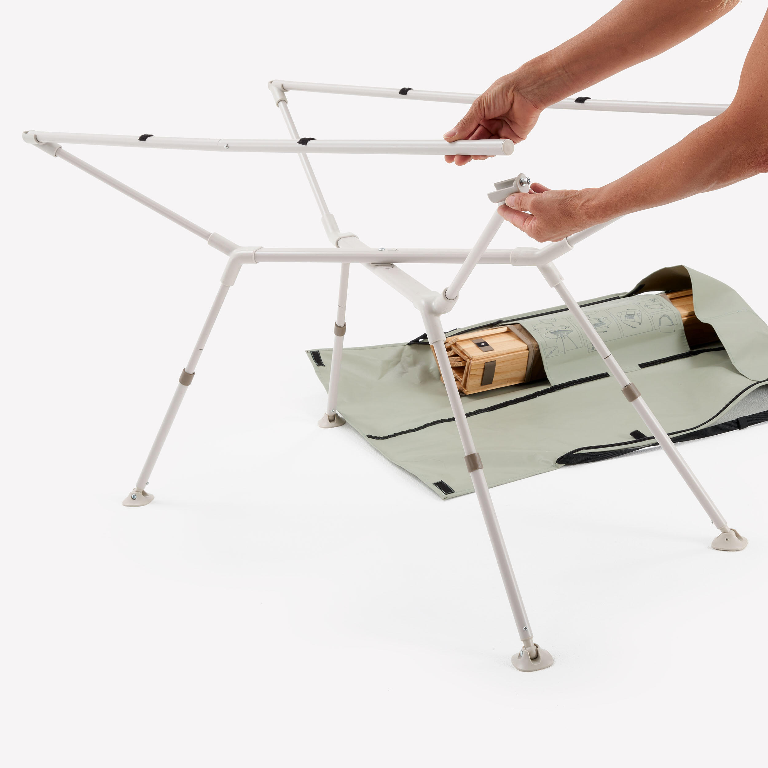 Compact Camping Table  4/6 People Wooden Top Storage Pocket 7/15