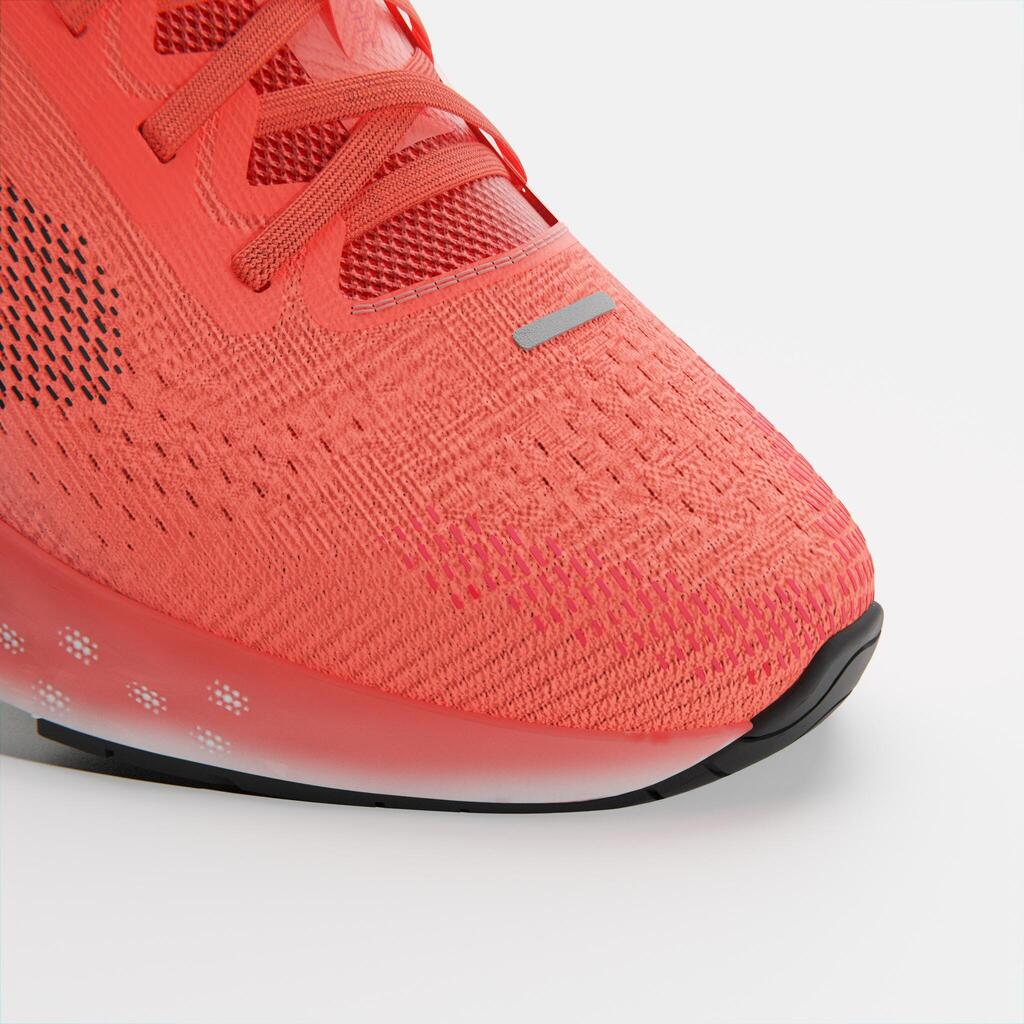 Tenis de running rojo coral para mujer Kiprun KD900 Light