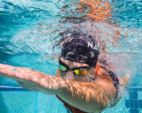 Cómo evitar que se empañen las gafas de natación