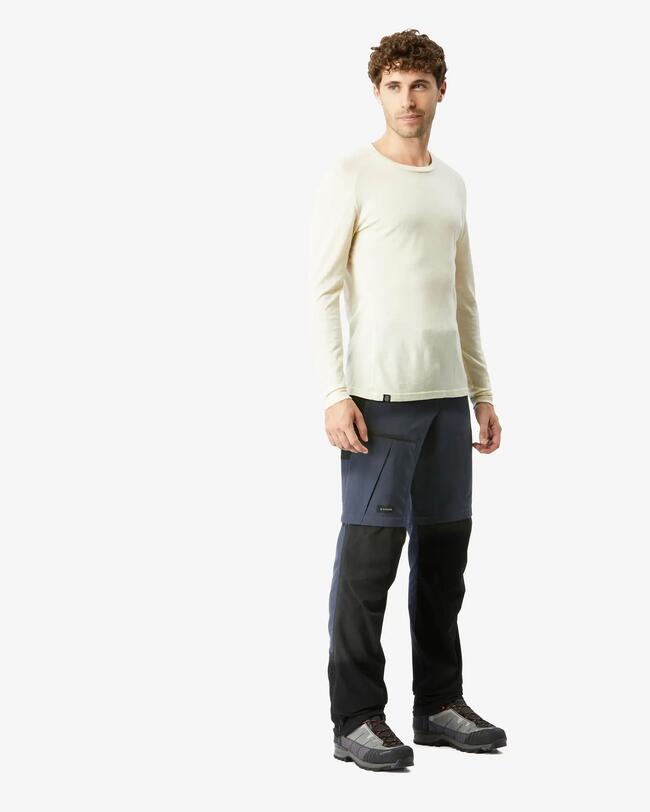 Produktbild Mann mit einer Wanderhose und langarm T-shirt.