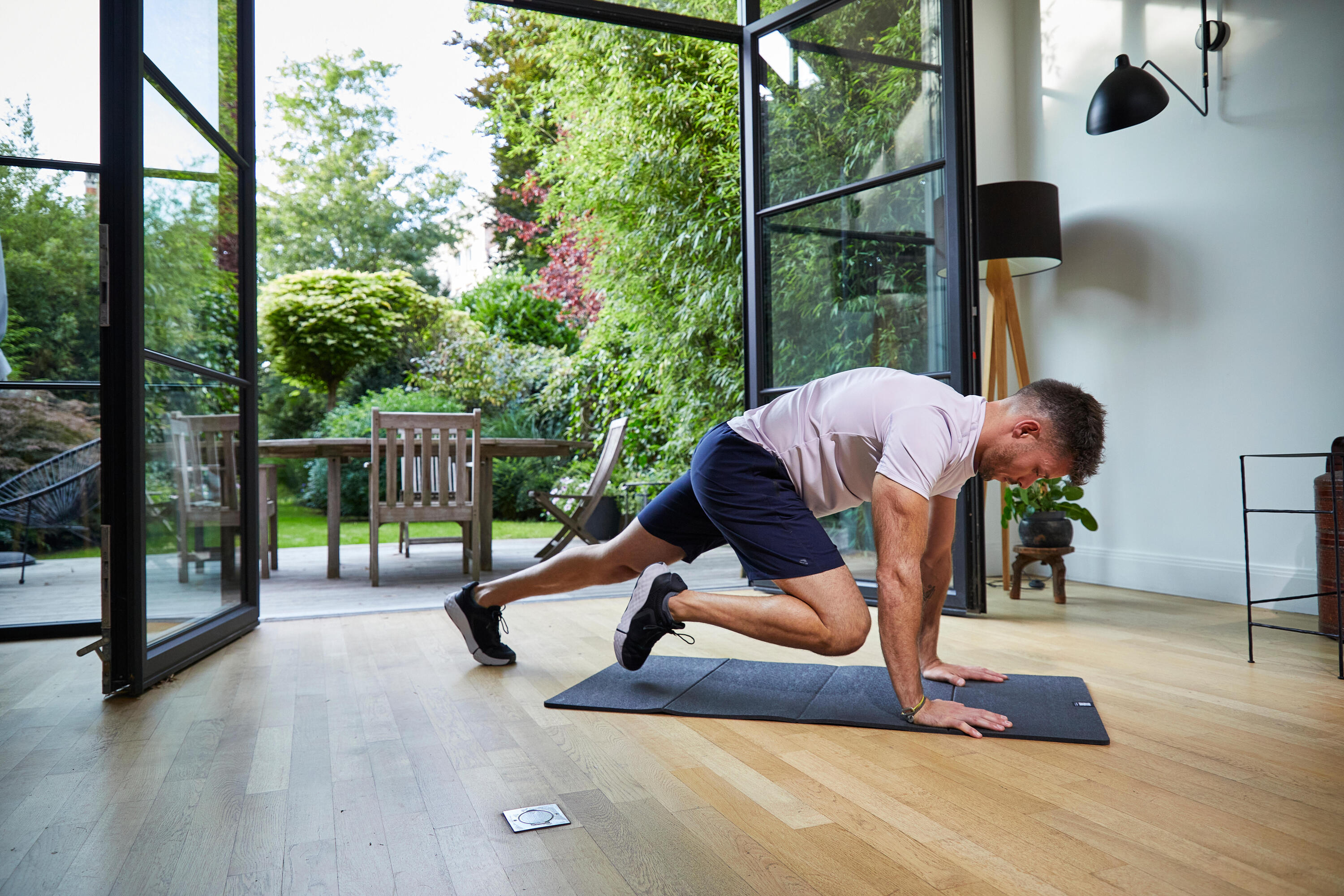 Tapis de fitness pliable résistant intérieur et extérieur épaisseur 8 mm, noir 6/6