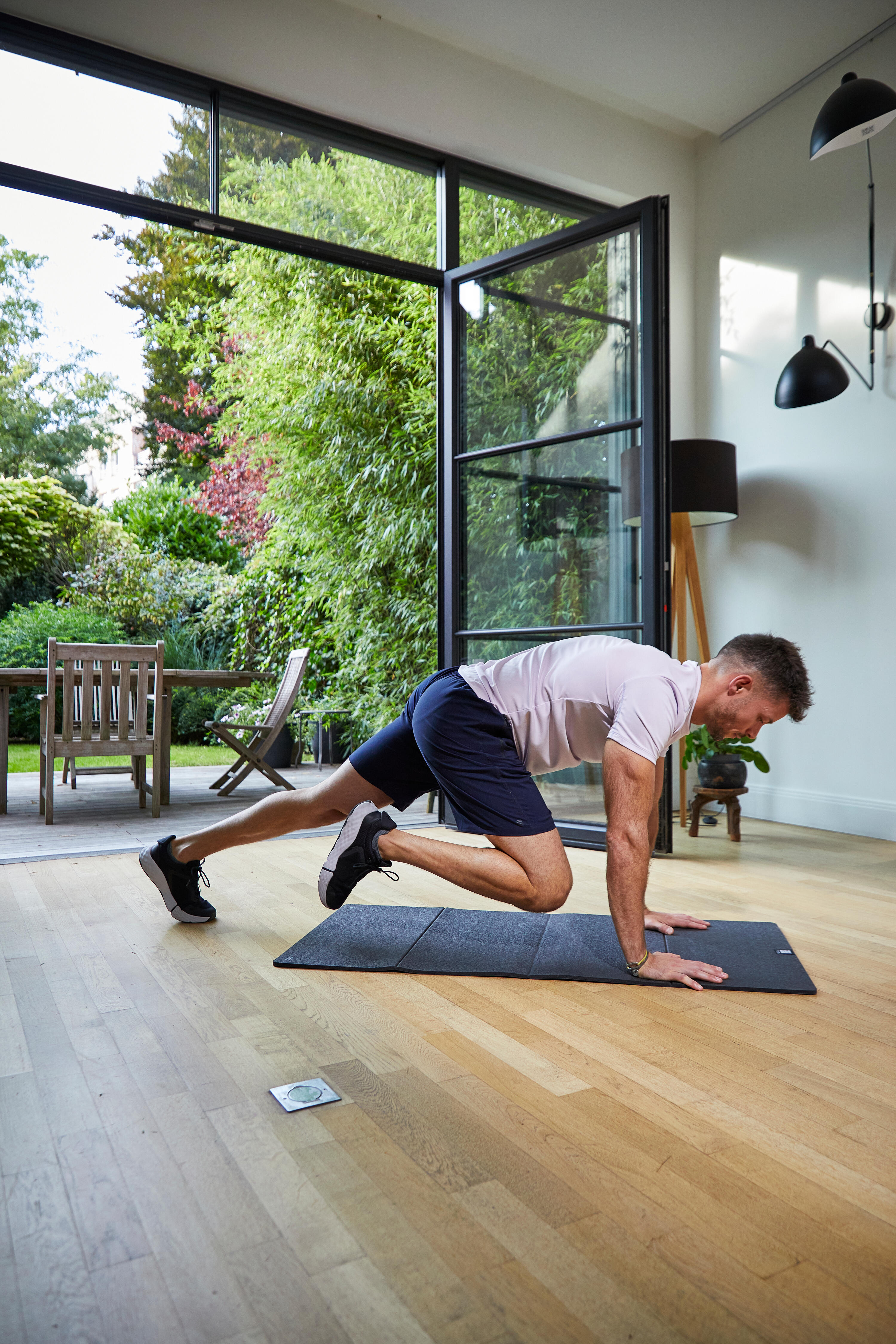 Tapis de fitness pliable résistant intérieur et extérieur épaisseur 8 mm, noir 13/13