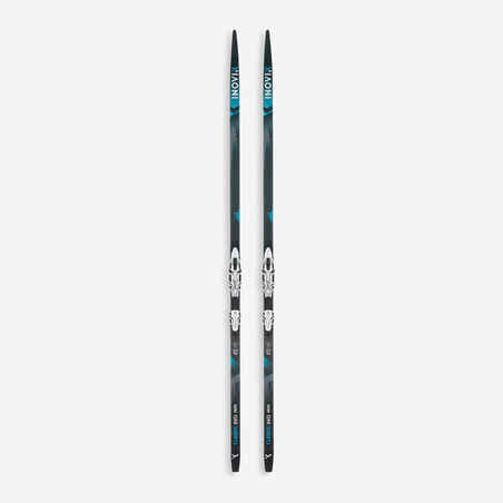 Classic Cross-country Skis550 with Skins - Medium Camber+XCELERATOR PRO Bindings