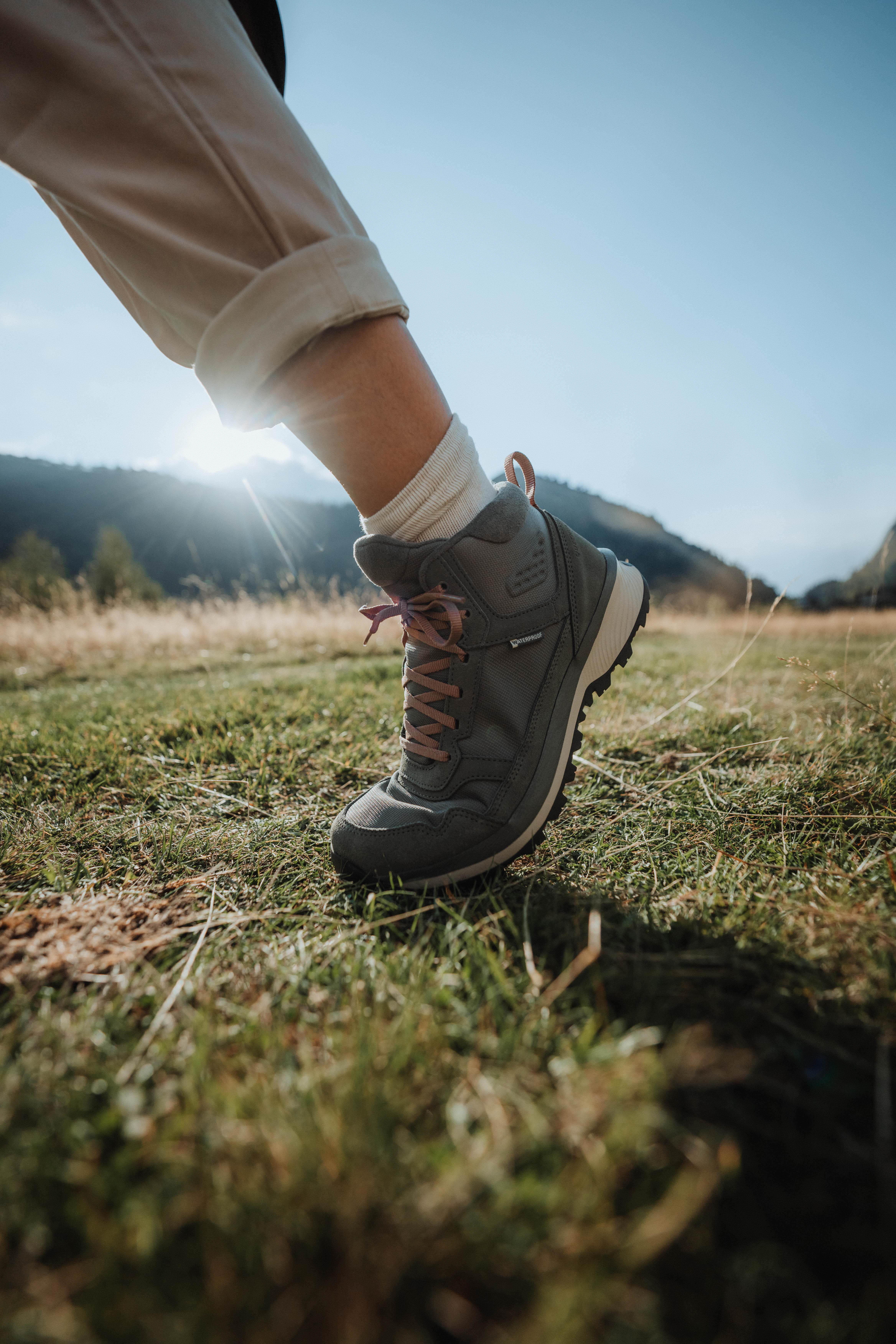 Women’s Leather Hiking Boots  - NH 500 - QUECHUA