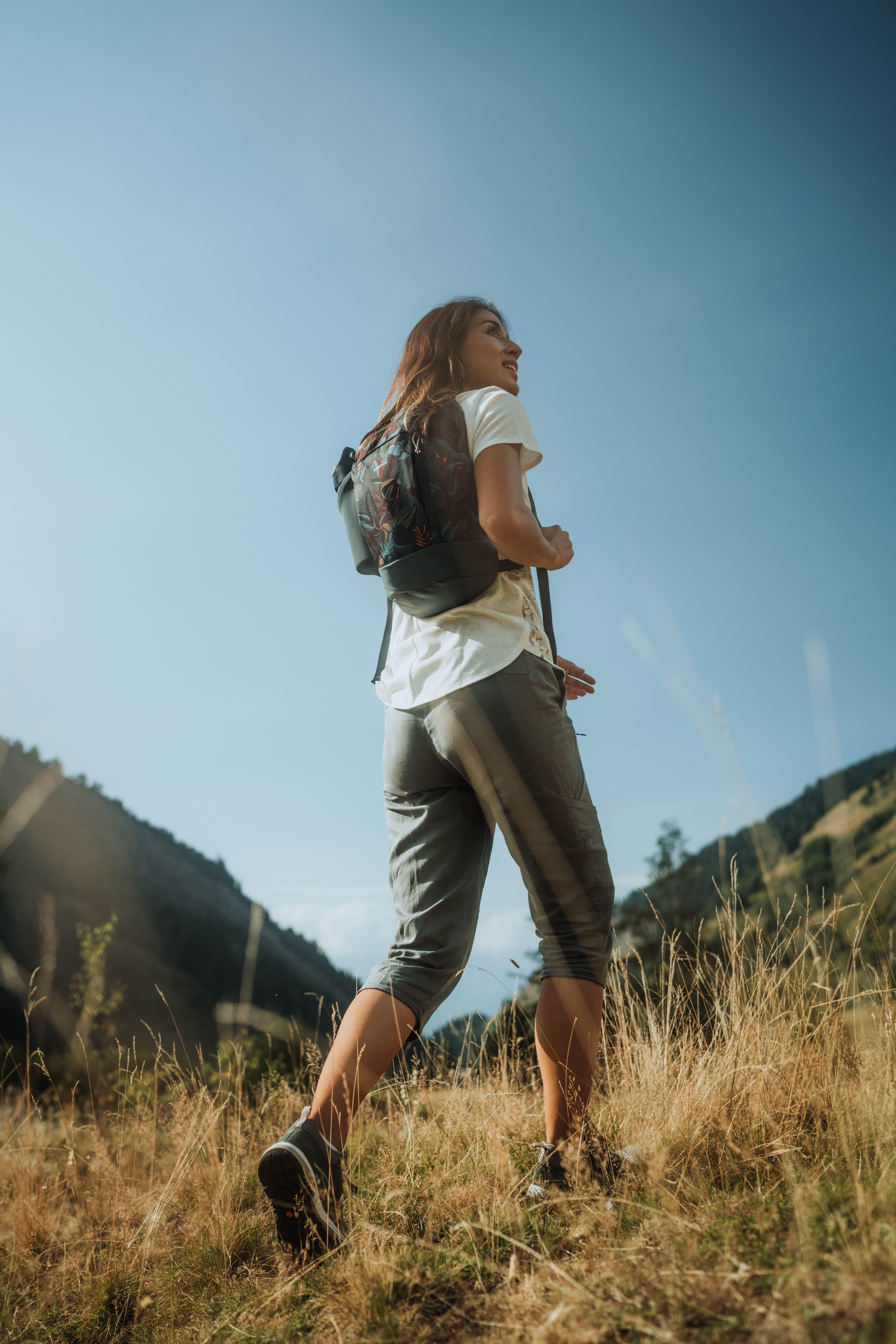 Women's Hiking Capri Pants - NH 500 Khaki - Khaki grey - Quechua - Decathlon