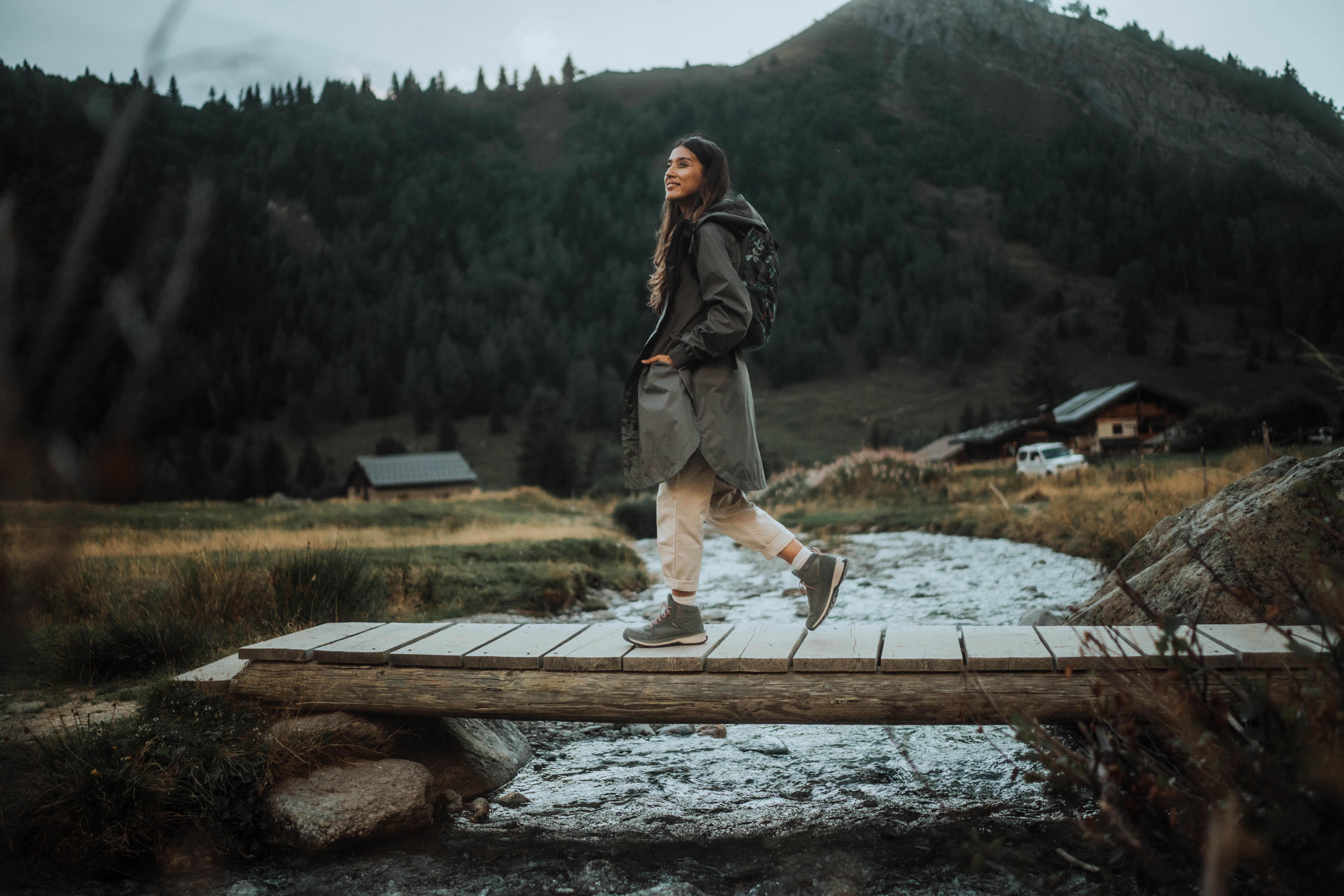 Women’s Waterproof Hiking Jacket, Raincut Long - QUECHUA