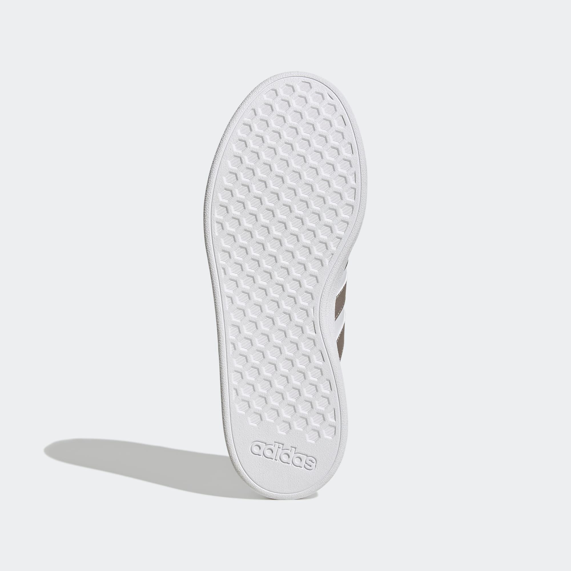 SNEAKERS VOOR SPORTIEF WANDELEN DAMES COURT BASE WIT ZILVER 4/6
