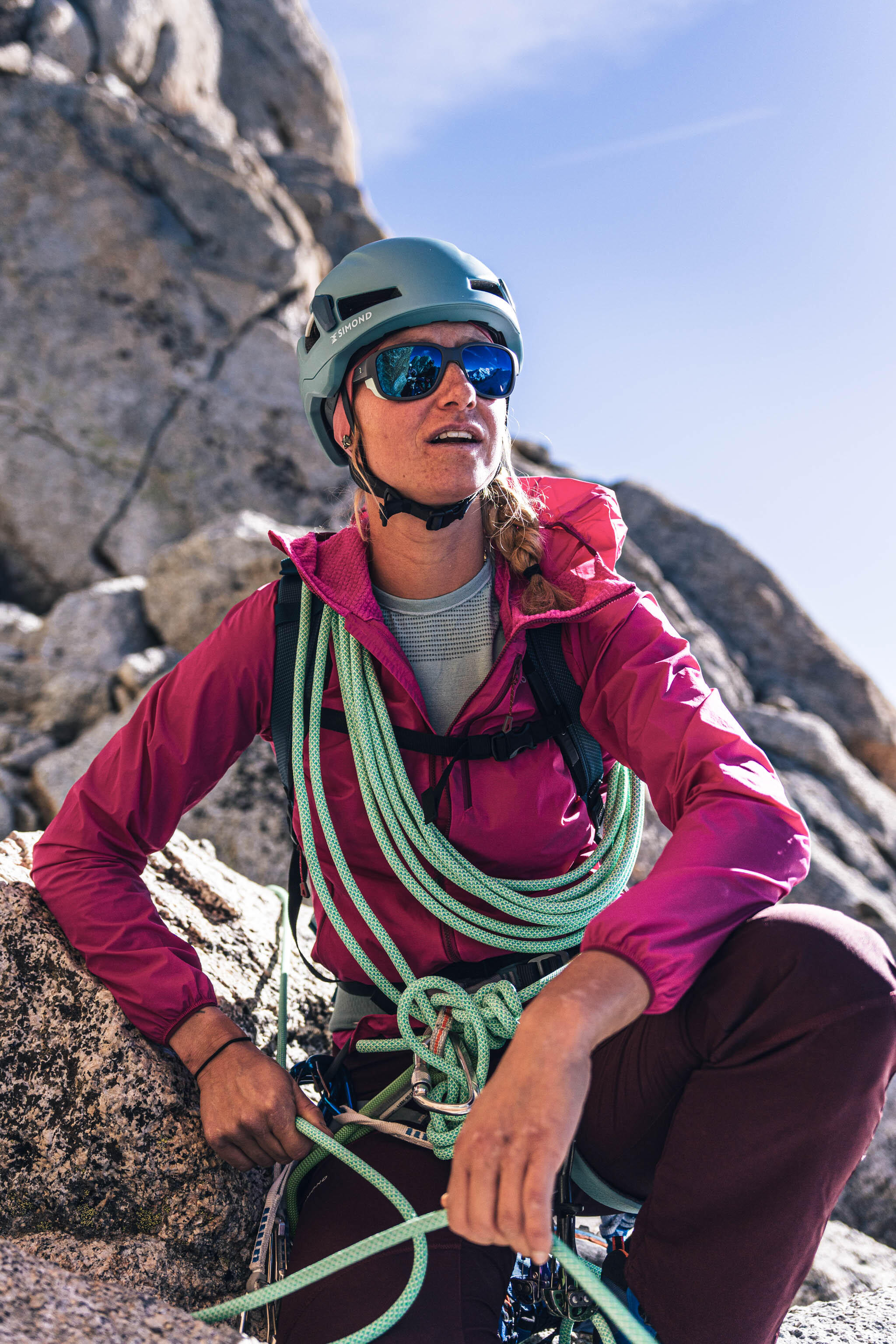 Cortaviento de escalada y montaña con capucha Mujer Simond Sprint 11/14