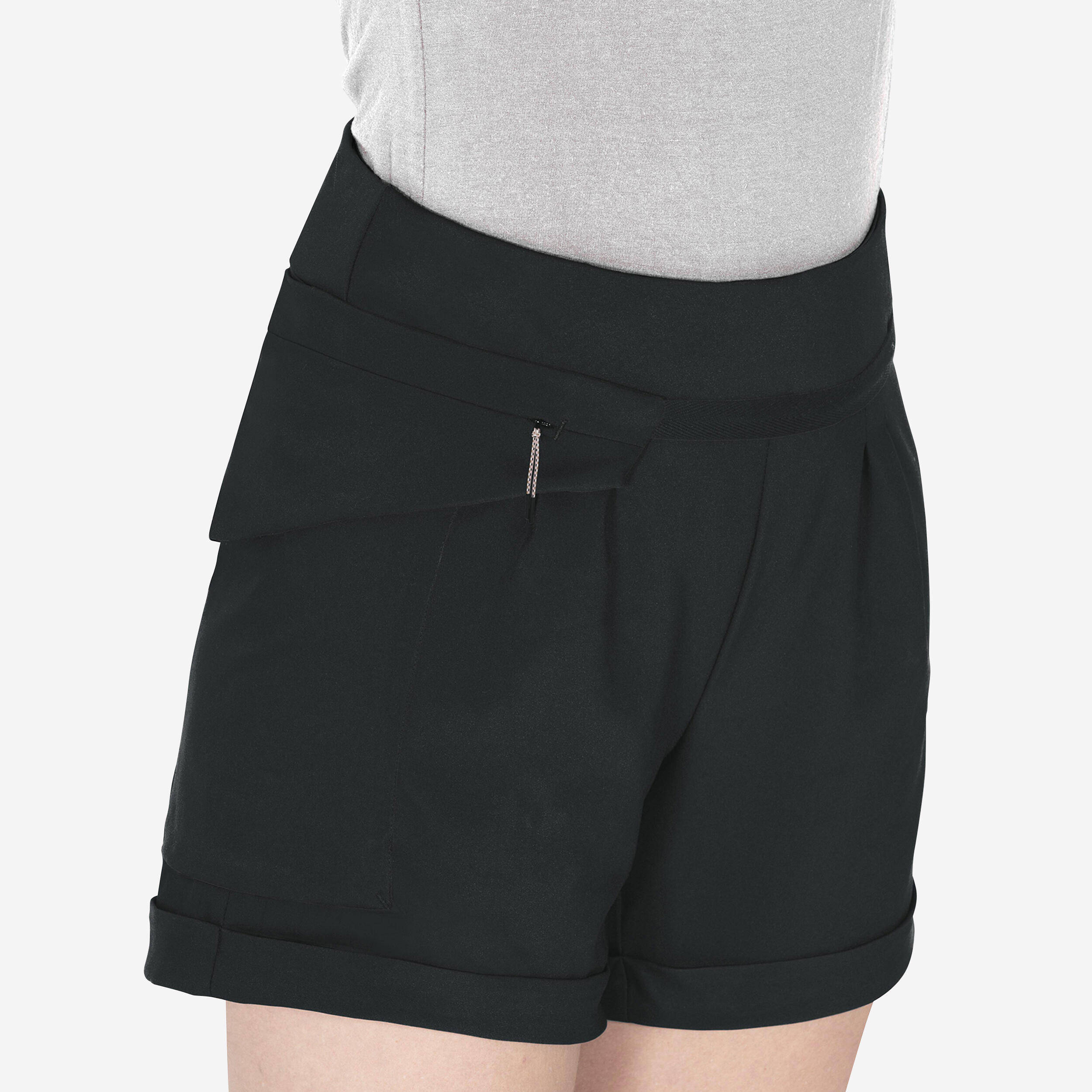 Women Pocketed Shorts Black - NH500 -  1