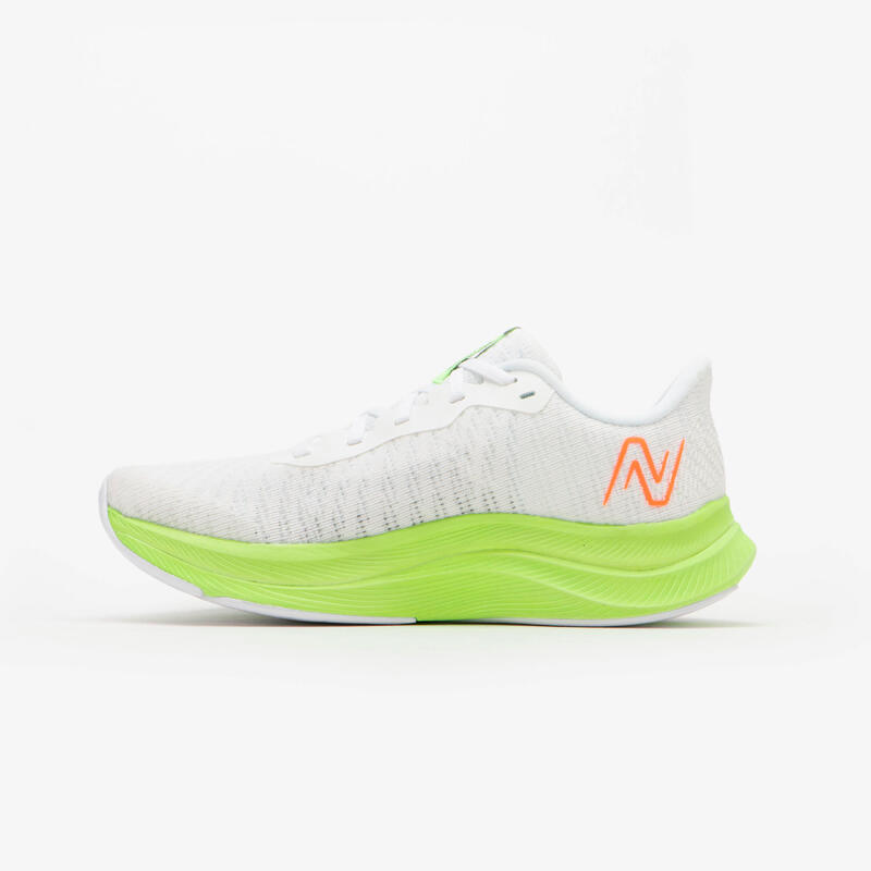 Dámské běžecké boty New Balance Fuelcell Propel V4