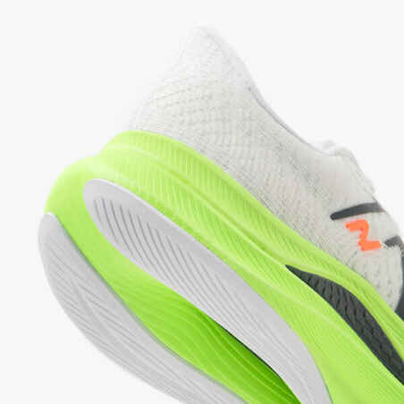 MEN'S NEW BALANCE  FUELCELL PROPEL V4 SS24 RUNNING SHOES - WHITE AND GREEN