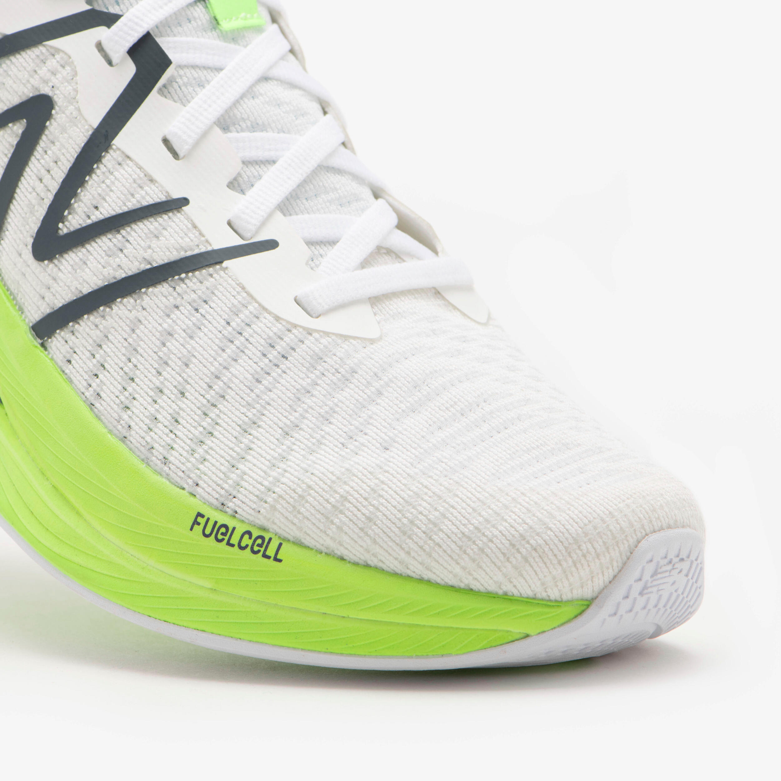 WOMEN'S NEW BALANCE FUELCELL PROPEL V4 RUNNING SHOES - WHITE AND NEON GREEN 6/7