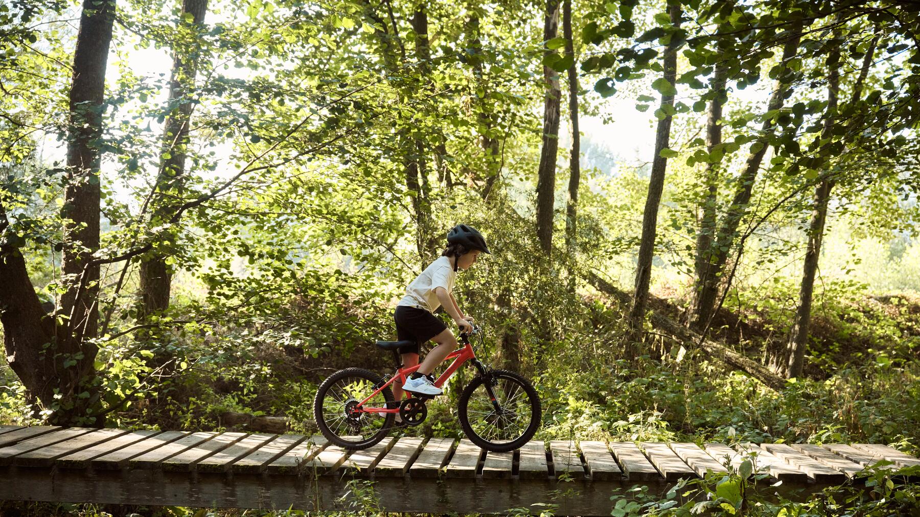 SUIVRE LES PLUS BEAUX CIRCUITS VTT EN FRANCE AVEC VOS ENFANTS 